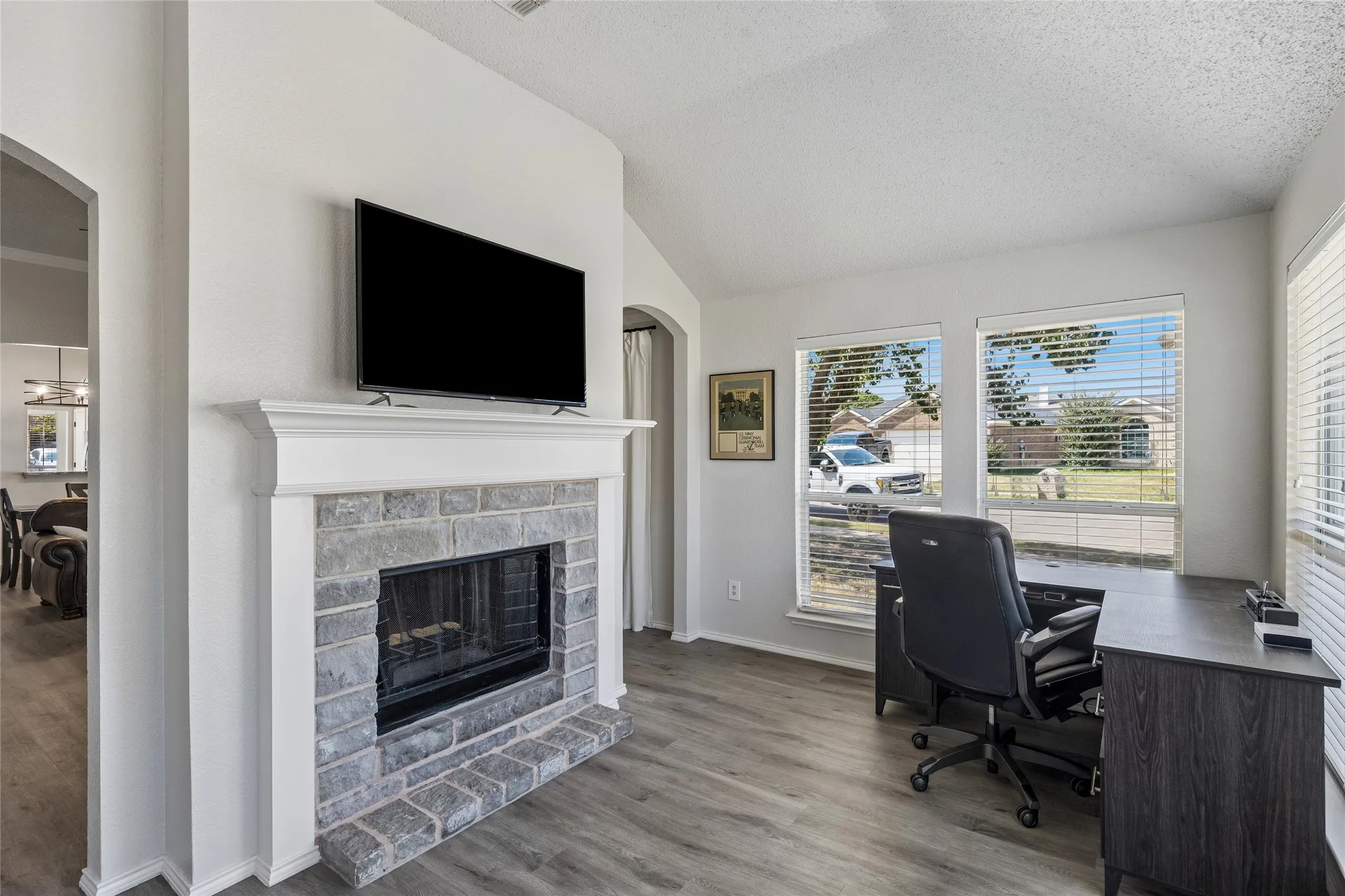 Single Family Residence For Sale in Tarrant County , 4600 Wheatland Drive, Fort Worth, Texas 76179, 3 Bedroom, 2 Bathroom, 2 Garage spaces, 1,790 Sqft, built in 2003, mls#21366247, Real Estate Agent in Fort Worth, Homes For Sale in Tarrant county, Homes For Sale in Fort Worth, Realtor in Fort Worth Texas, Real Estate Brokerage Independent Realty Texas, Luminita Cordes Realtor