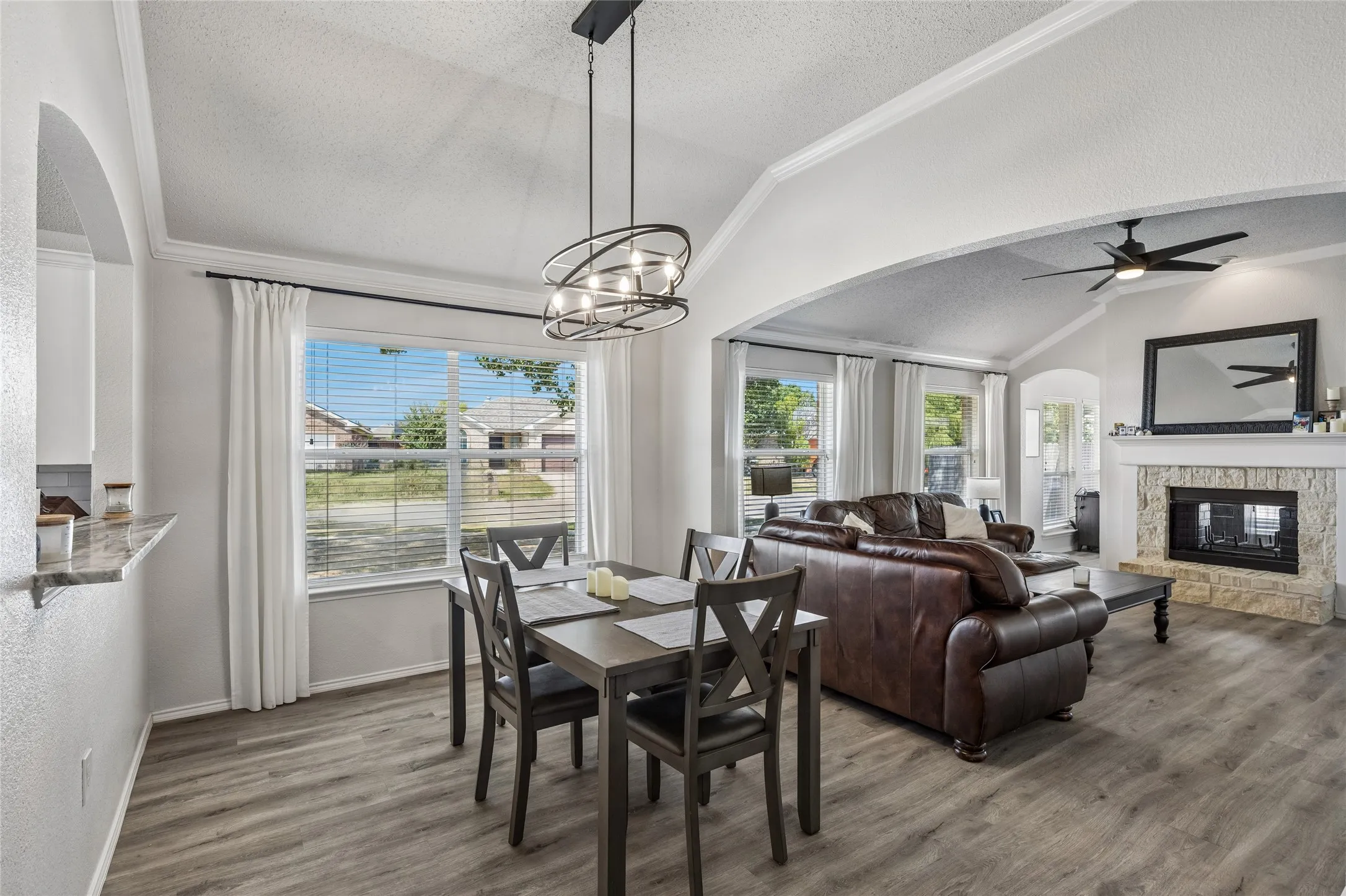 Single Family Residence For Sale in Tarrant County , 4600 Wheatland Drive, Fort Worth, Texas 76179, 3 Bedroom, 2 Bathroom, 2 Garage spaces, 1,790 Sqft, built in 2003, mls#21366247, Real Estate Agent in Fort Worth, Homes For Sale in Tarrant county, Homes For Sale in Fort Worth, Realtor in Fort Worth Texas, Real Estate Brokerage Independent Realty Texas, Luminita Cordes Realtor