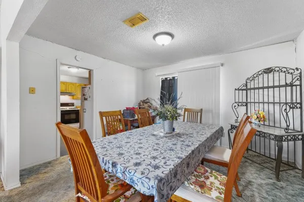 Single Family Residence For Sale in Kaufman County , 7140 County Road 146, Kaufman, Texas 75142, 3 Bedroom, 2 Bathroom, Garage spaces, 1,800 Sqft, built in 1993, mls#21371712, Real Estate Agent in Kaufman, Homes For Sale in Kaufman county, Homes For Sale in Kaufman, Realtor in Kaufman Texas, Real Estate Brokerage Independent Realty Texas, Luminita Cordes Realtor