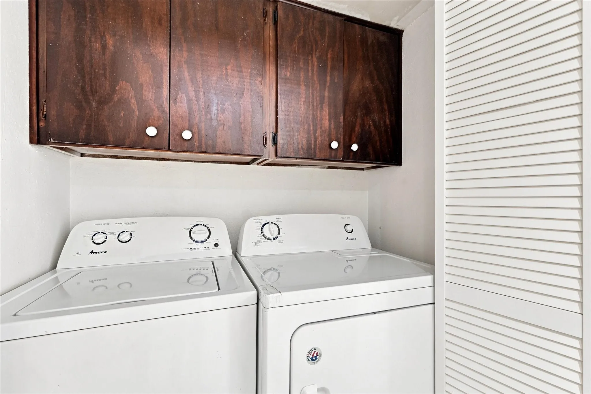 Condominium For Sale in Dallas County , 821 Dublin Drive 249, Richardson, Texas 75080, 3 Bedroom, 2 Bathroom, Garage spaces, 1,365 Sqft, built in 1981, mls#21353264, Real Estate Agent in Richardson, Homes For Sale in Dallas county, Homes For Sale in Richardson, Realtor in Richardson Texas, Real Estate Brokerage Independent Realty Texas, Luminita Cordes Realtor