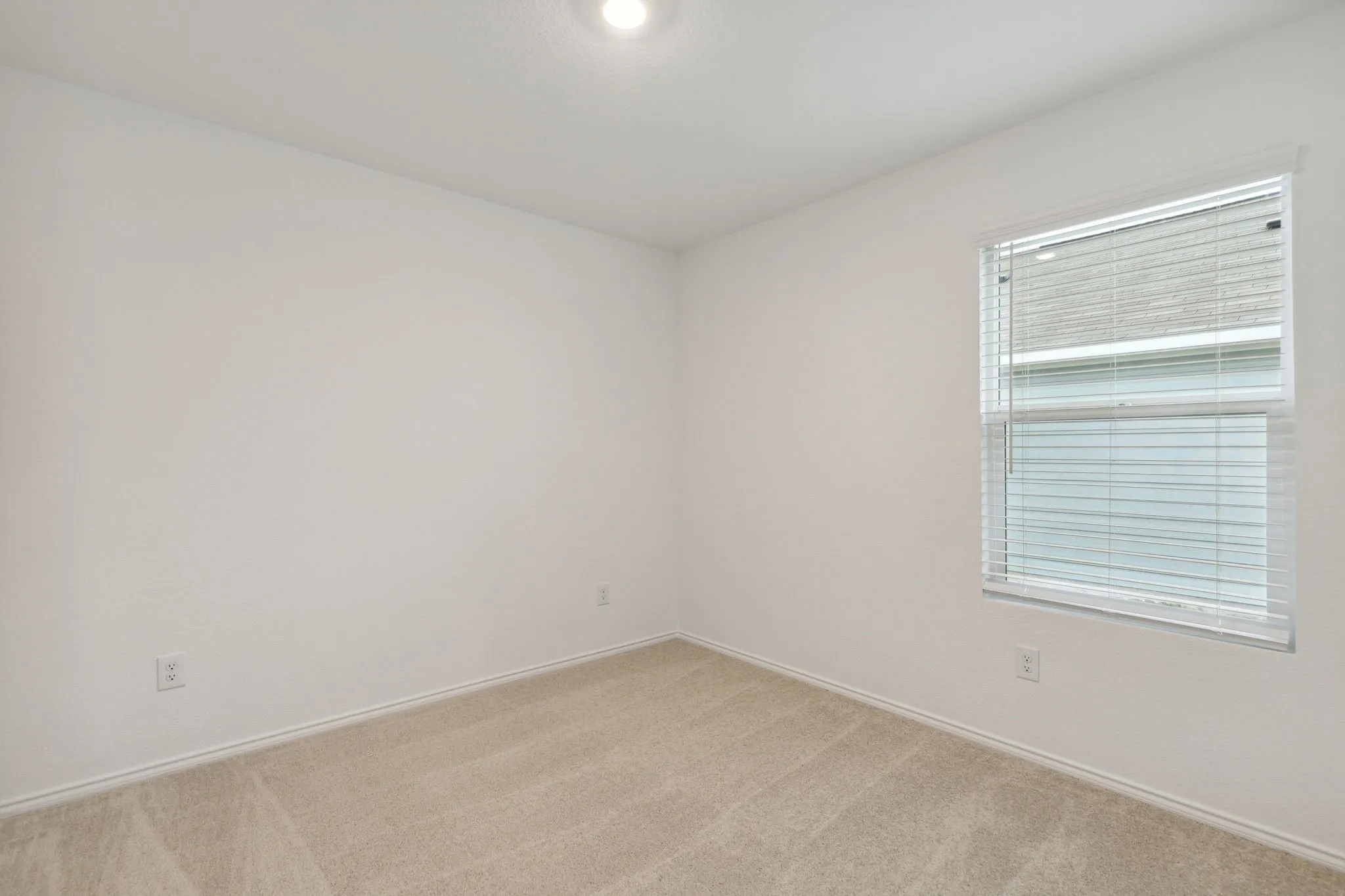 Single Family Residence For Rent in Tarrant County , 2517 Bunkerton Drive, Fort Worth, Texas 76179, 4 Bedroom, 2 Bathroom, 2 Garage spaces, 1,690 Sqft, built in 2023, mls#21371716, Real Estate Agent in Fort Worth, Homes For Rent in Tarrant county, Homes For Rent in Fort Worth, Realtor in Fort Worth Texas, Real Estate Brokerage Independent Realty Texas, Luminita Cordes Realtor