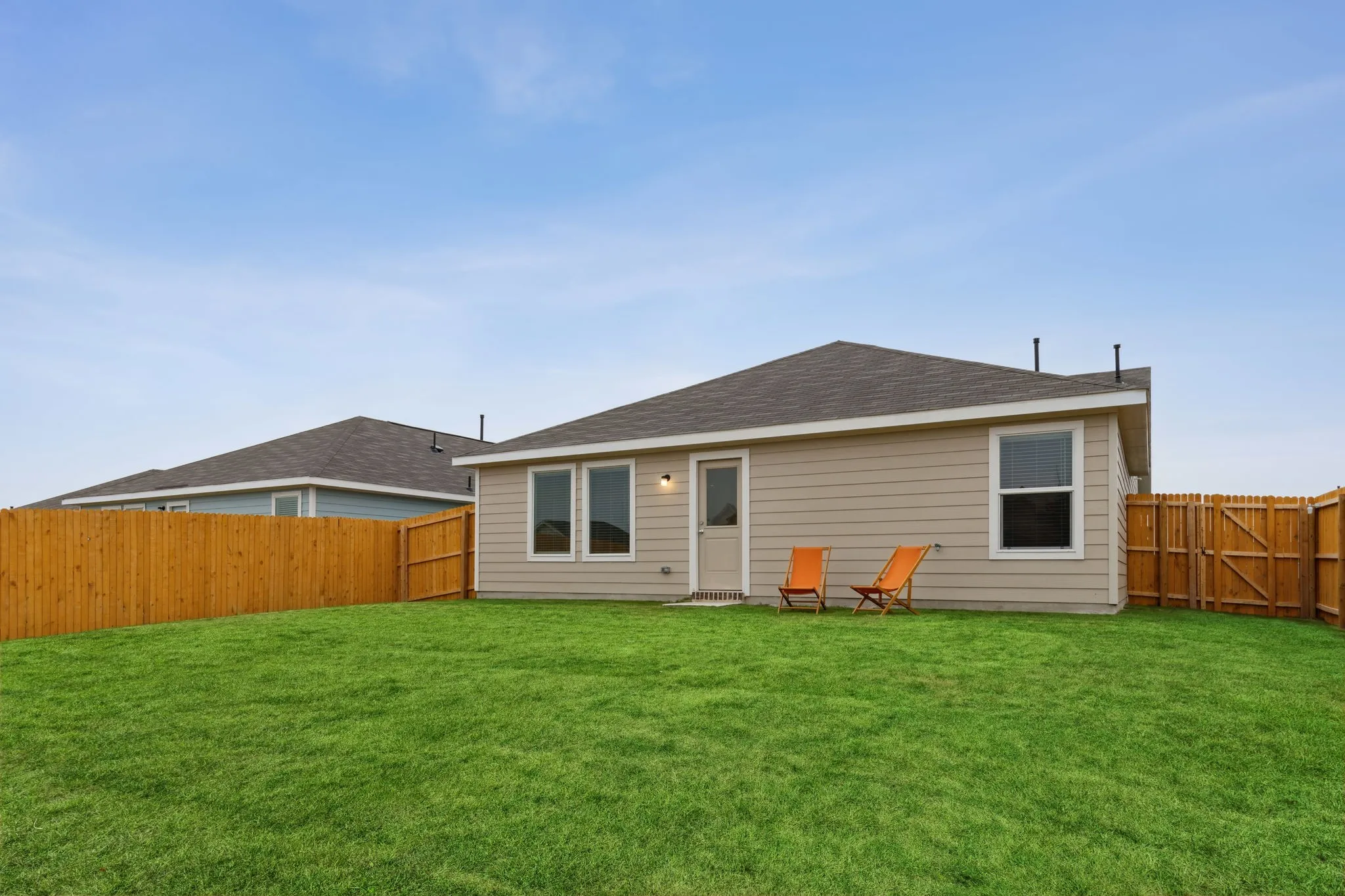 Single Family Residence For Rent in Tarrant County , 2517 Bunkerton Drive, Fort Worth, Texas 76179, 4 Bedroom, 2 Bathroom, 2 Garage spaces, 1,690 Sqft, built in 2023, mls#21371716, Real Estate Agent in Fort Worth, Homes For Rent in Tarrant county, Homes For Rent in Fort Worth, Realtor in Fort Worth Texas, Real Estate Brokerage Independent Realty Texas, Luminita Cordes Realtor