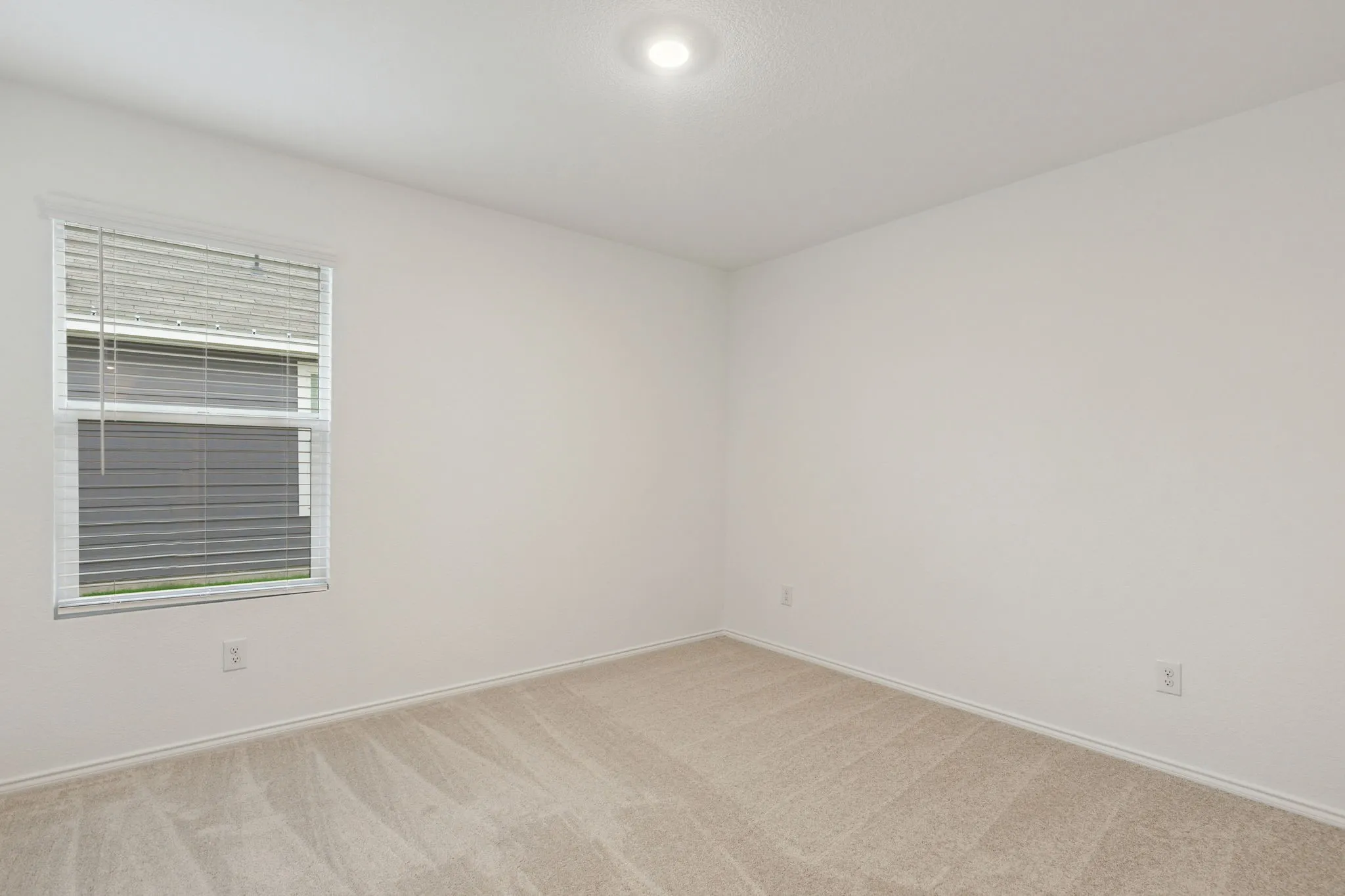 Single Family Residence For Rent in Tarrant County , 2517 Bunkerton Drive, Fort Worth, Texas 76179, 4 Bedroom, 2 Bathroom, 2 Garage spaces, 1,690 Sqft, built in 2023, mls#21371716, Real Estate Agent in Fort Worth, Homes For Rent in Tarrant county, Homes For Rent in Fort Worth, Realtor in Fort Worth Texas, Real Estate Brokerage Independent Realty Texas, Luminita Cordes Realtor