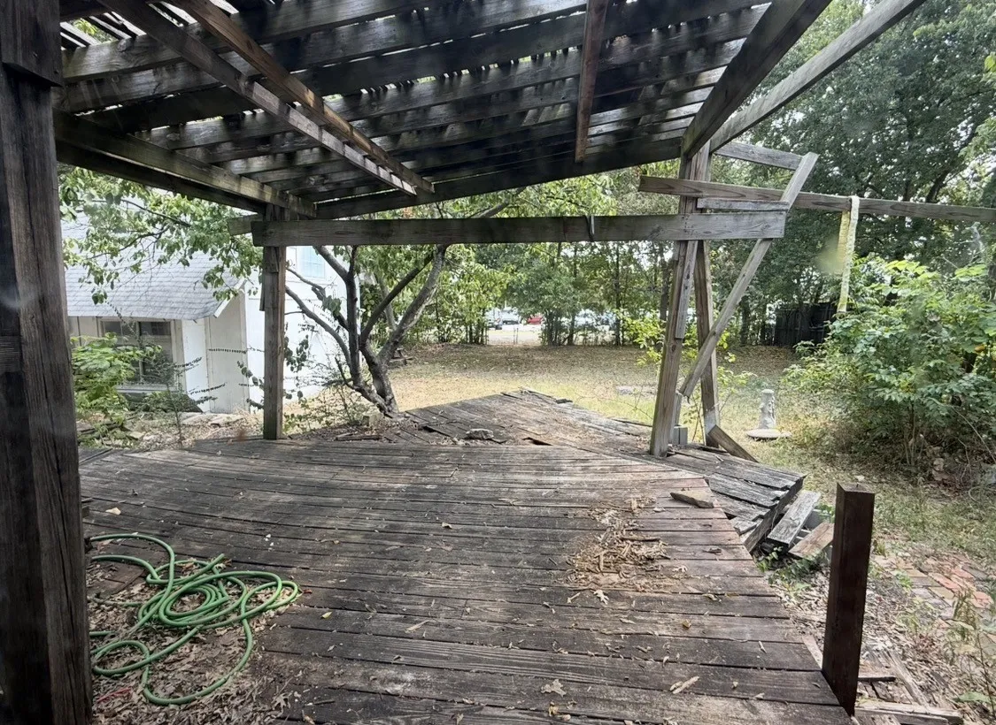 Single Family Residence For Sale in Collin County , 1018 N College Street, Mc Kinney, Texas 75069, 0, 0, 2 Garage spaces, 1,815 Sqft, built in 1960, mls#21371715, Real Estate Agent in Mc Kinney, Homes For Sale in Collin county, Homes For Sale in Mc Kinney, Realtor in Mc Kinney Texas, Real Estate Brokerage Independent Realty Texas, Luminita Cordes Realtor