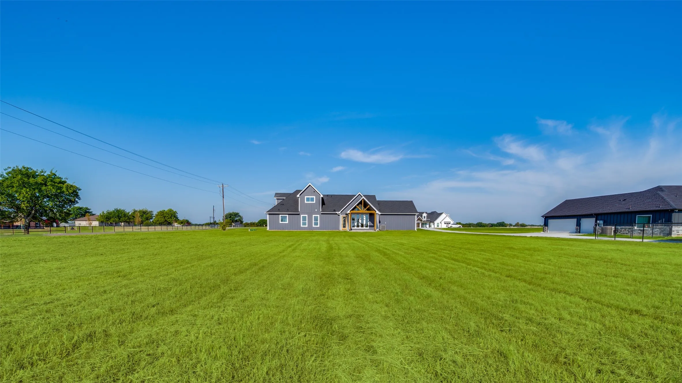 Single Family Residence For Sale in Grayson County , 1561 Dixie Estates Way, Whitesboro, Texas 76273, 3 Bedroom, 4 Bathroom, 2 Garage spaces, 2,649 Sqft, built in 2024, mls#21371595, Real Estate Agent in Whitesboro, Homes For Sale in Grayson county, Homes For Sale in Whitesboro, Realtor in Whitesboro Texas, Real Estate Brokerage Independent Realty Texas, Luminita Cordes Realtor