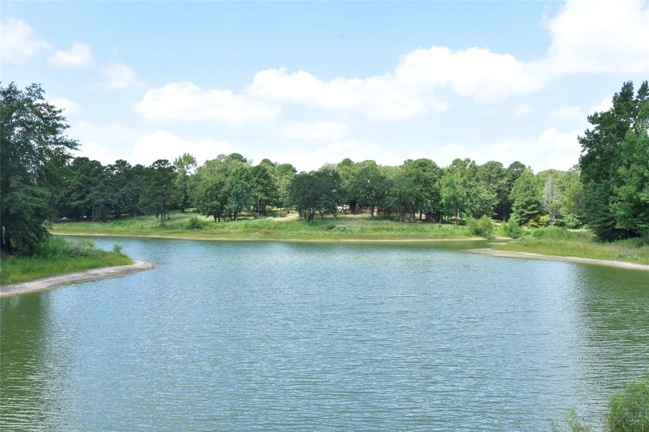 Farm For Sale in Anderson County , 961 County Road 484, Palestine, Texas 75803, 3 Bedroom, 3 Bathroom, 1 Garage spaces, 1,934 Sqft, built in 2000, mls#21363713, Real Estate Agent in Palestine, Homes For Sale in Anderson county, Homes For Sale in Palestine, Realtor in Palestine Texas, Real Estate Brokerage Independent Realty Texas, Luminita Cordes Realtor