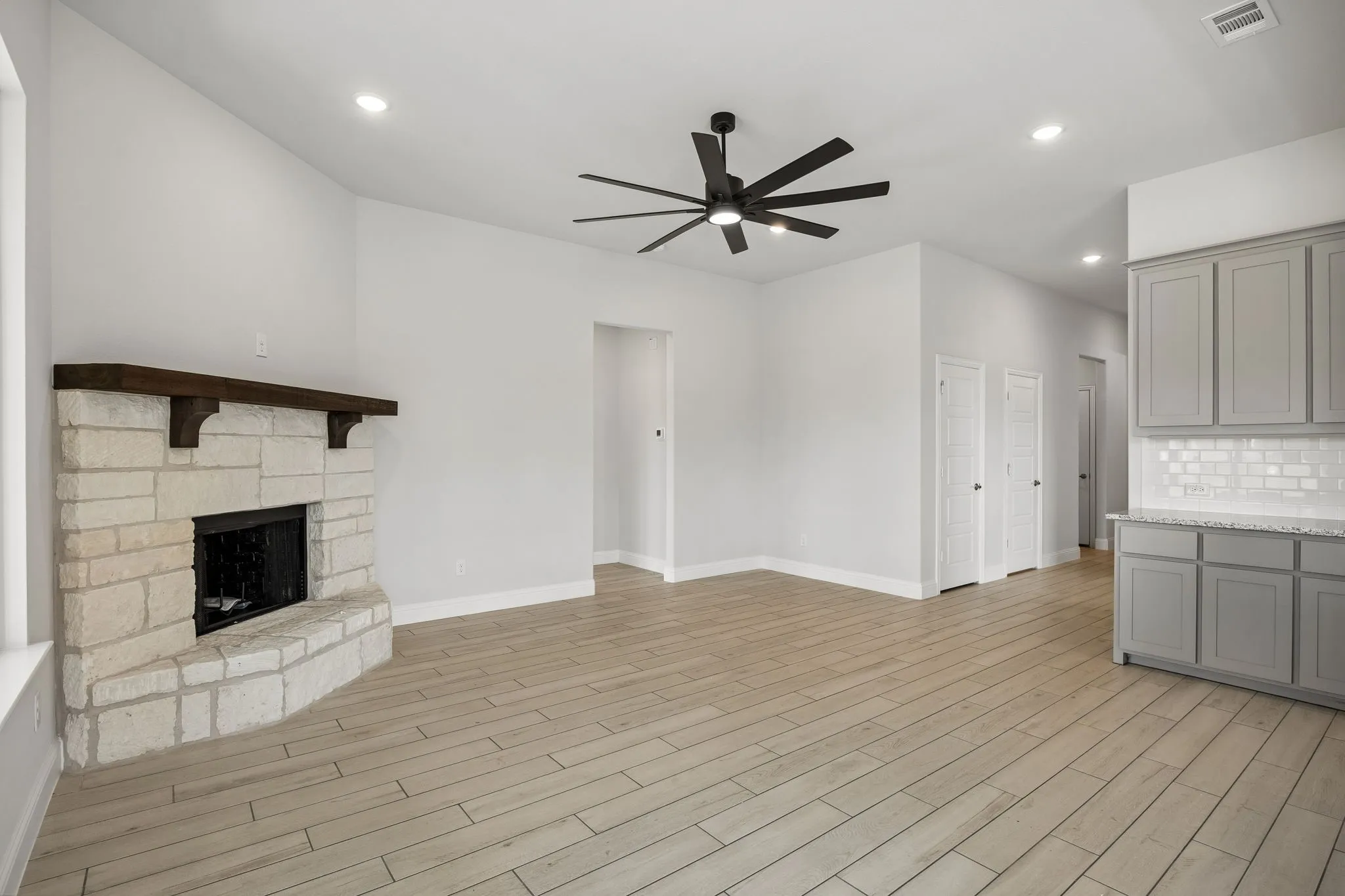 Single Family Residence For Sale in Collin County , 2430 Cross Timbers Drive, Lowry Crossing, Texas 75069, 3 Bedroom, 2 Bathroom, 3 Garage spaces, 1,994 Sqft, built in 2026, mls#21367977, Real Estate Agent in Lowry Crossing, Homes For Sale in Collin county, Homes For Sale in Lowry Crossing, Realtor in Lowry Crossing Texas, Real Estate Brokerage Independent Realty Texas, Luminita Cordes Realtor
