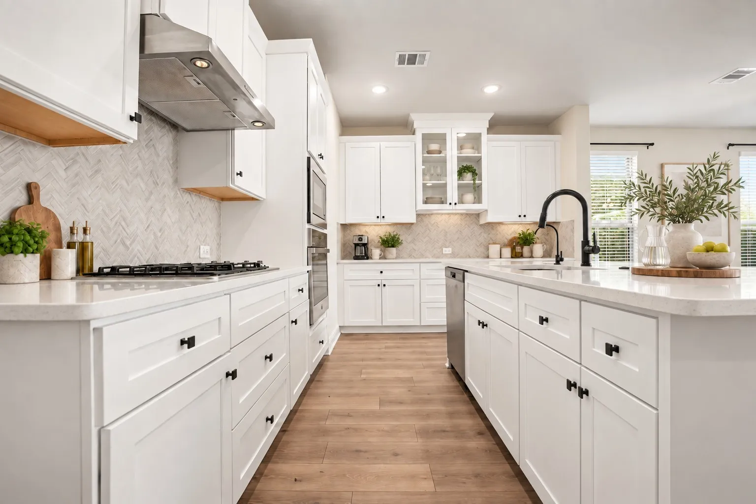 Single Family Residence For Sale in Ellis County , 1830 Silver Birch Road, Waxahachie, Texas 75165, 5 Bedroom, 4 Bathroom, 2 Garage spaces, 3,499 Sqft, built in 2024, mls#21370861, Real Estate Agent in Waxahachie, Homes For Sale in Ellis county, Homes For Sale in Waxahachie, Realtor in Waxahachie Texas, Real Estate Brokerage Independent Realty Texas, Luminita Cordes Realtor