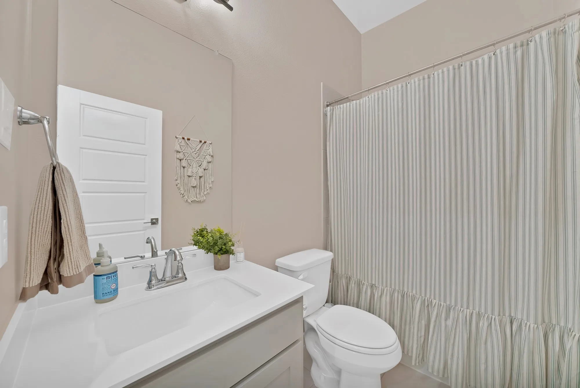 #1 secondary bathroom.