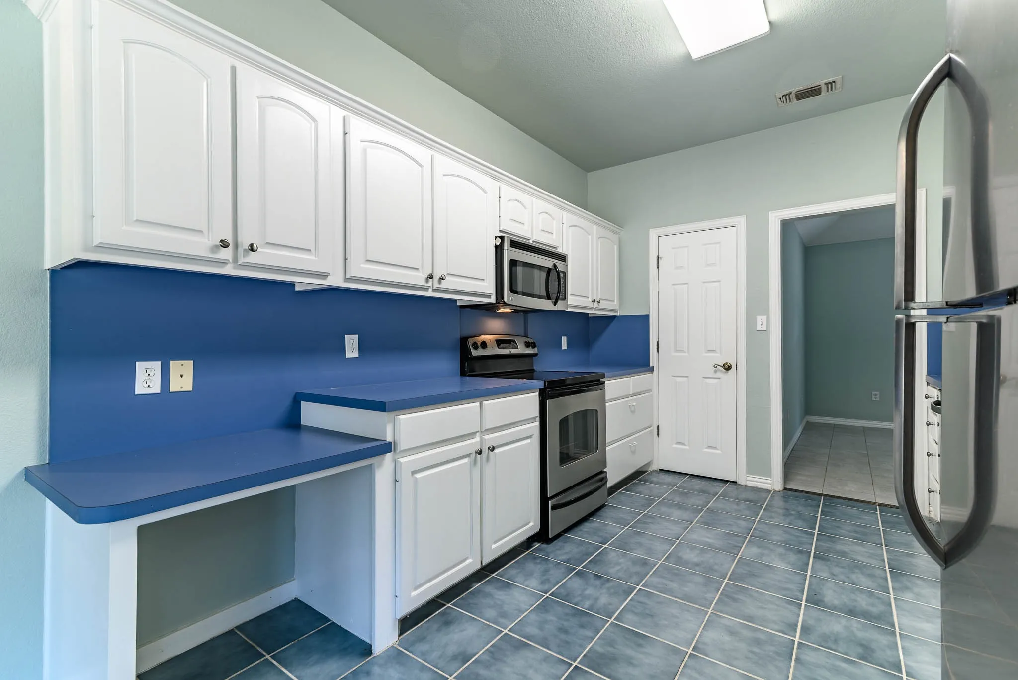 Single Family Residence For Sale in Johnson County , 9009 Ravenswood Road, Granbury, Texas 76049, 3 Bedroom, 2 Bathroom, Garage spaces, 1,849 Sqft, built in 1998, mls#21367327, Real Estate Agent in Granbury, Homes For Sale in Johnson county, Homes For Sale in Granbury, Realtor in Granbury Texas, Real Estate Brokerage Independent Realty Texas, Luminita Cordes Realtor