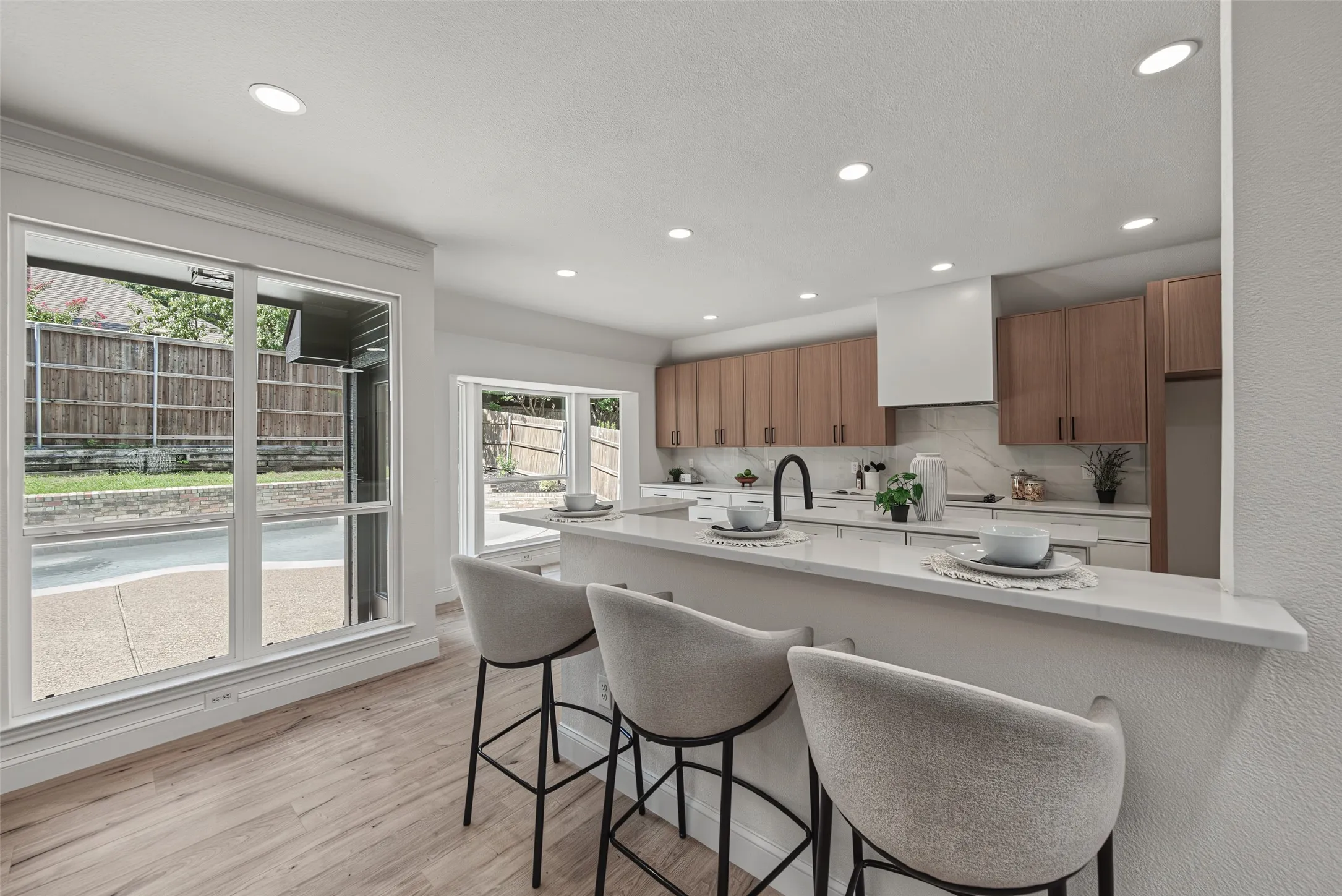Single Family Residence For Sale in Collin County , 5203 N Briar Ridge Circle, Mc Kinney, Texas 75072, 4 Bedroom, 3 Bathroom, 2 Garage spaces, 2,669 Sqft, built in 1991, mls#21371653, Real Estate Agent in Mc Kinney, Homes For Sale in Collin county, Homes For Sale in Mc Kinney, Realtor in Mc Kinney Texas, Real Estate Brokerage Independent Realty Texas, Luminita Cordes Realtor
