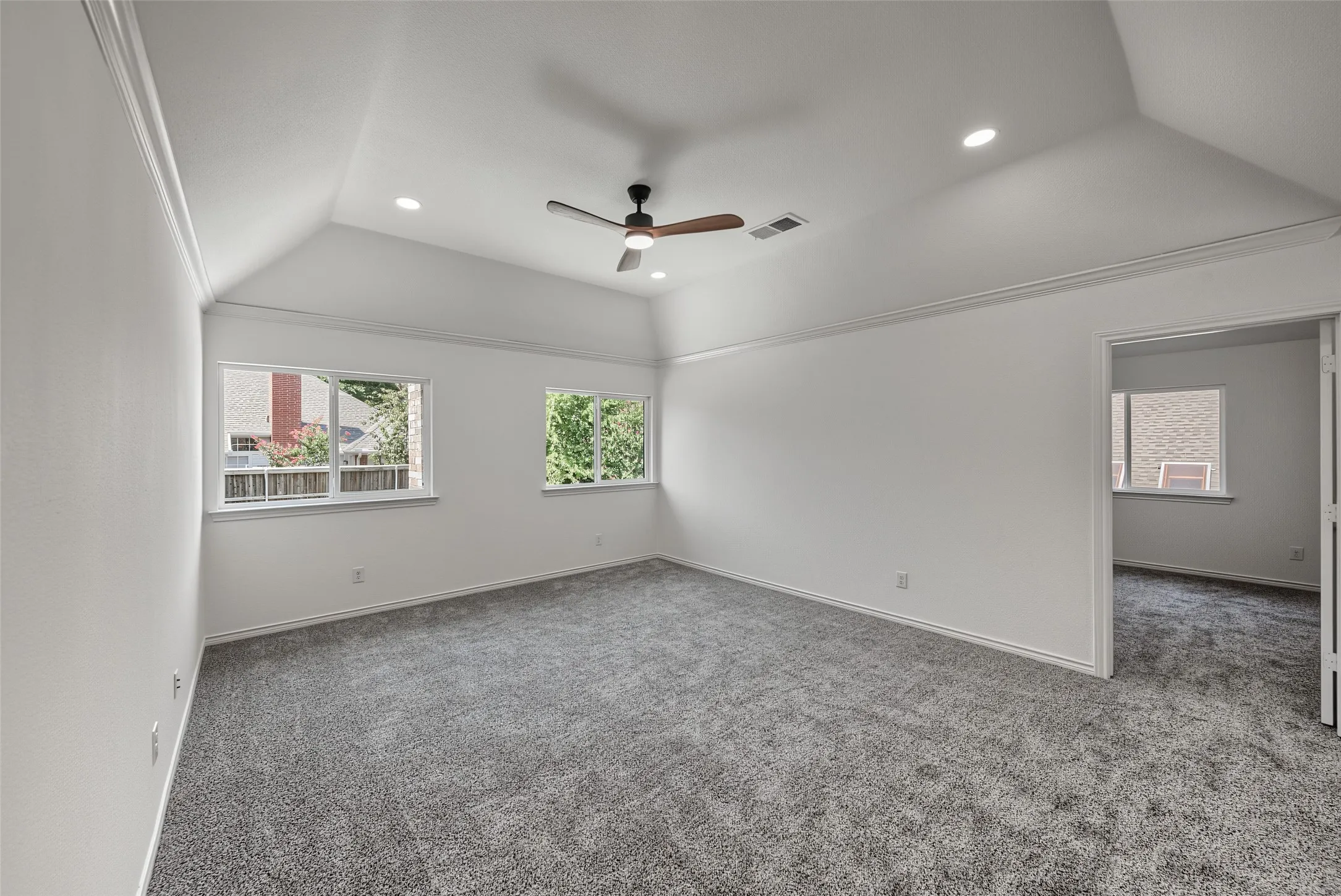 Single Family Residence For Sale in Collin County , 5203 N Briar Ridge Circle, Mc Kinney, Texas 75072, 4 Bedroom, 3 Bathroom, 2 Garage spaces, 2,669 Sqft, built in 1991, mls#21371653, Real Estate Agent in Mc Kinney, Homes For Sale in Collin county, Homes For Sale in Mc Kinney, Realtor in Mc Kinney Texas, Real Estate Brokerage Independent Realty Texas, Luminita Cordes Realtor