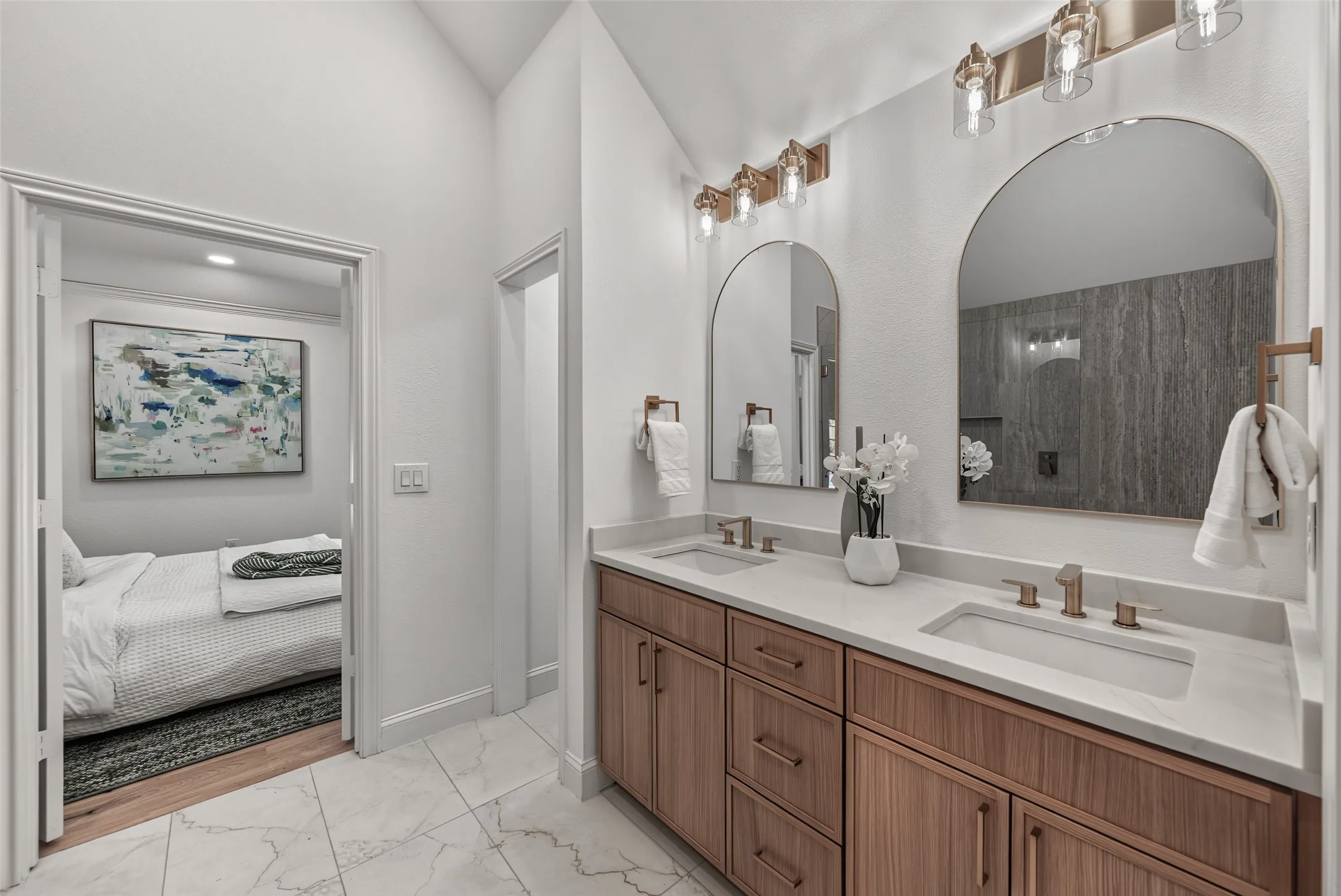 Single Family Residence For Sale in Collin County , 5203 N Briar Ridge Circle, Mc Kinney, Texas 75072, 4 Bedroom, 3 Bathroom, 2 Garage spaces, 2,669 Sqft, built in 1991, mls#21371653, Real Estate Agent in Mc Kinney, Homes For Sale in Collin county, Homes For Sale in Mc Kinney, Realtor in Mc Kinney Texas, Real Estate Brokerage Independent Realty Texas, Luminita Cordes Realtor