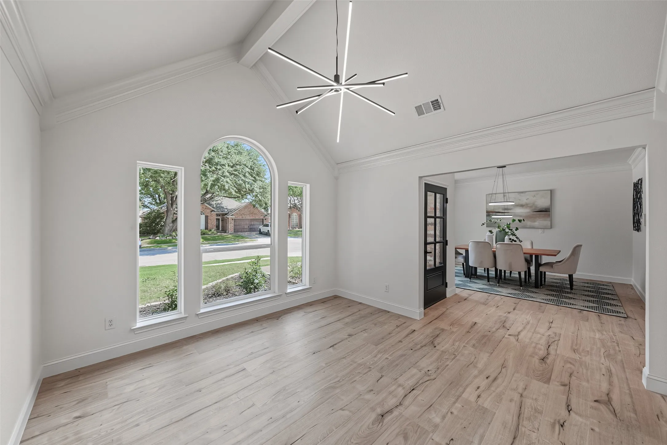 Single Family Residence For Sale in Collin County , 5203 N Briar Ridge Circle, Mc Kinney, Texas 75072, 4 Bedroom, 3 Bathroom, 2 Garage spaces, 2,669 Sqft, built in 1991, mls#21371653, Real Estate Agent in Mc Kinney, Homes For Sale in Collin county, Homes For Sale in Mc Kinney, Realtor in Mc Kinney Texas, Real Estate Brokerage Independent Realty Texas, Luminita Cordes Realtor