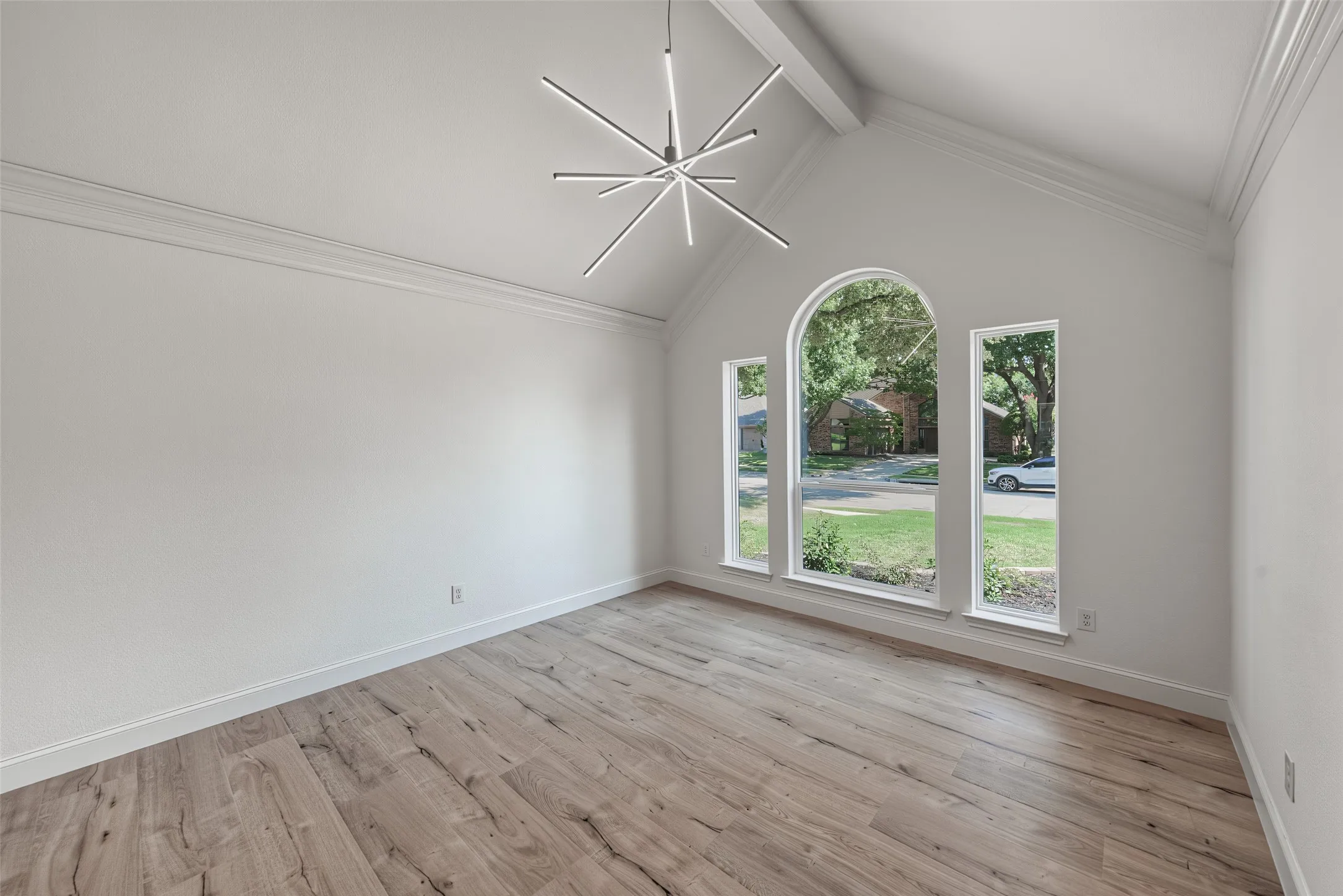 Single Family Residence For Sale in Collin County , 5203 N Briar Ridge Circle, Mc Kinney, Texas 75072, 4 Bedroom, 3 Bathroom, 2 Garage spaces, 2,669 Sqft, built in 1991, mls#21371653, Real Estate Agent in Mc Kinney, Homes For Sale in Collin county, Homes For Sale in Mc Kinney, Realtor in Mc Kinney Texas, Real Estate Brokerage Independent Realty Texas, Luminita Cordes Realtor