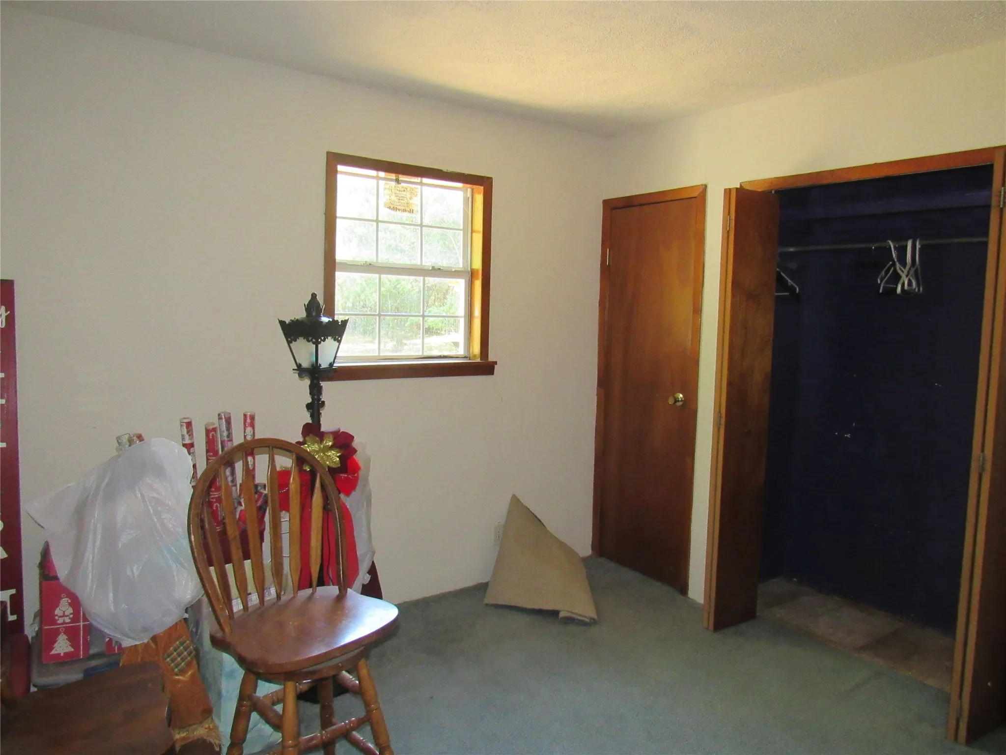 Single Family Residence For Sale in Grayson County , 17700 FM 901, Gordonville, Texas 76245, 3 Bedroom, 2 Bathroom, 2 Garage spaces, 1,898 Sqft, built in 1982, mls#21358274, Real Estate Agent in Gordonville, Homes For Sale in Grayson county, Homes For Sale in Gordonville, Realtor in Gordonville Texas, Real Estate Brokerage Independent Realty Texas, Luminita Cordes Realtor