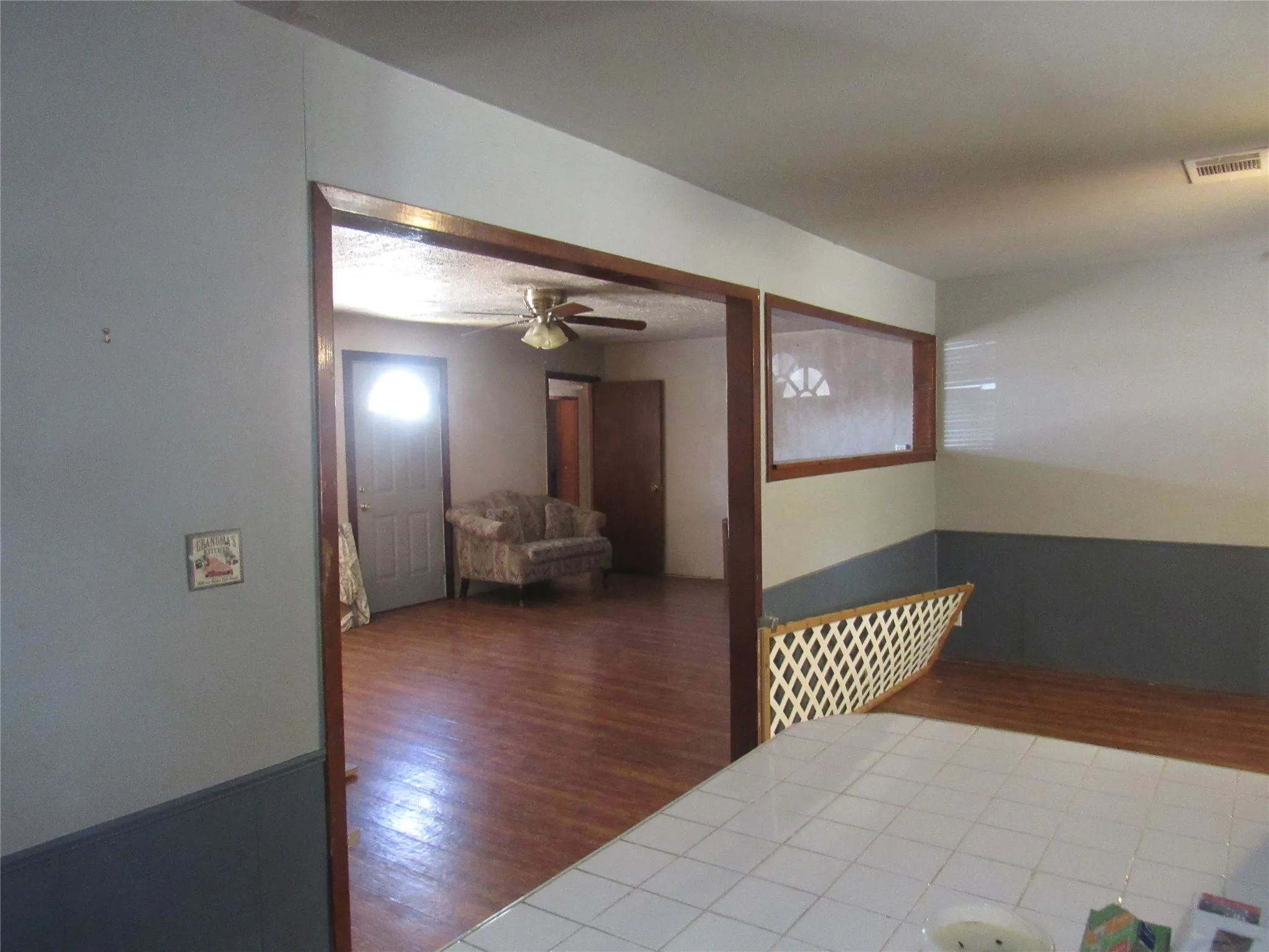 Single Family Residence For Sale in Grayson County , 17700 FM 901, Gordonville, Texas 76245, 3 Bedroom, 2 Bathroom, 2 Garage spaces, 1,898 Sqft, built in 1982, mls#21358274, Real Estate Agent in Gordonville, Homes For Sale in Grayson county, Homes For Sale in Gordonville, Realtor in Gordonville Texas, Real Estate Brokerage Independent Realty Texas, Luminita Cordes Realtor