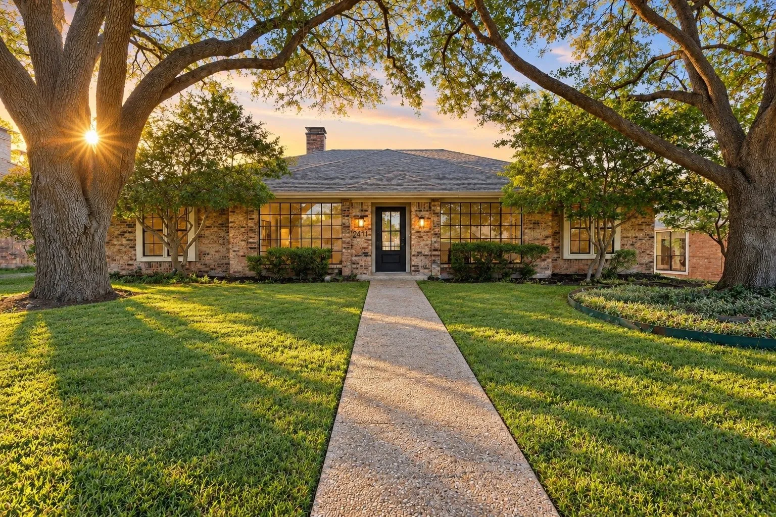 Single Family Residence For Sale in Collin County , 2411 Aspen Street, Richardson, Texas 75082, 4 Bedroom, 4 Bathroom, 2 Garage spaces, 2,692 Sqft, built in 1981, mls#21353471, Real Estate Agent in Richardson, Homes For Sale in Collin county, Homes For Sale in Richardson, Realtor in Richardson Texas, Real Estate Brokerage Independent Realty Texas, Luminita Cordes Realtor