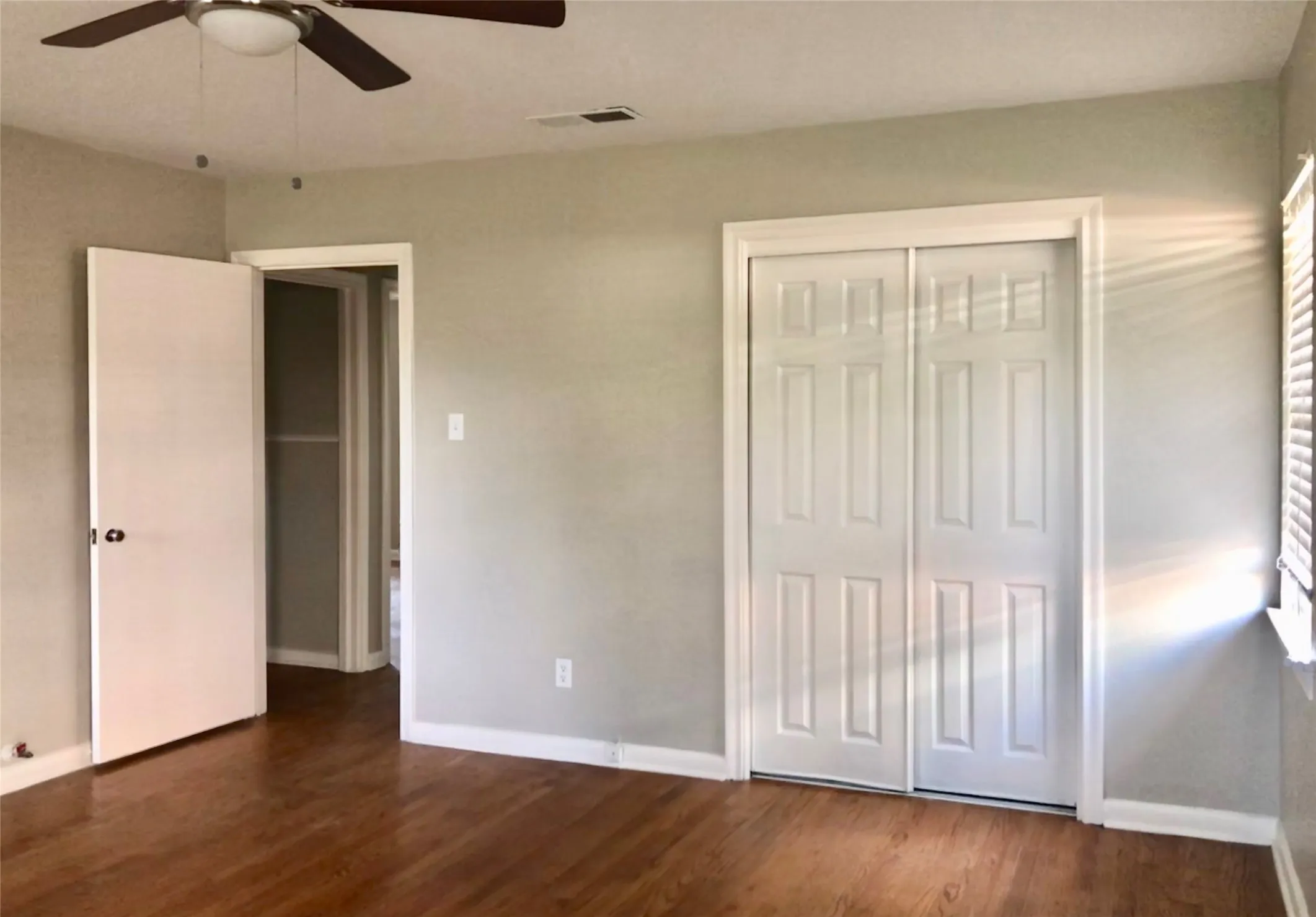 Single Family Residence For Sale in Dallas County , 414 Pittman Street, Richardson, Texas 75081, 2 Bedroom, 2 Bathroom, 1 Garage spaces, 1,485 Sqft, built in 1953, mls#21370815, Real Estate Agent in Richardson, Homes For Sale in Dallas county, Homes For Sale in Richardson, Realtor in Richardson Texas, Real Estate Brokerage Independent Realty Texas, Luminita Cordes Realtor