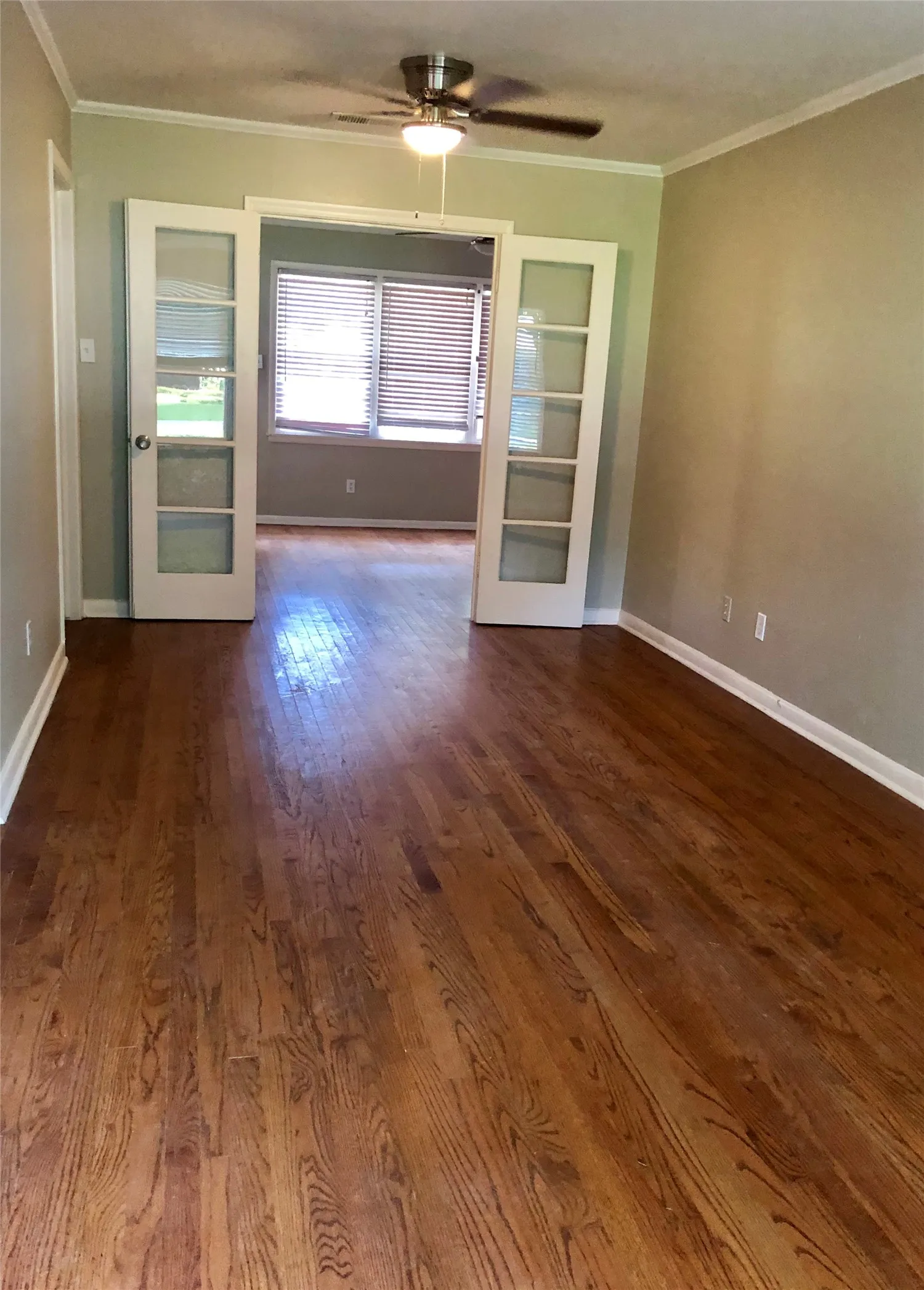 Single Family Residence For Sale in Dallas County , 414 Pittman Street, Richardson, Texas 75081, 2 Bedroom, 2 Bathroom, 1 Garage spaces, 1,485 Sqft, built in 1953, mls#21370815, Real Estate Agent in Richardson, Homes For Sale in Dallas county, Homes For Sale in Richardson, Realtor in Richardson Texas, Real Estate Brokerage Independent Realty Texas, Luminita Cordes Realtor