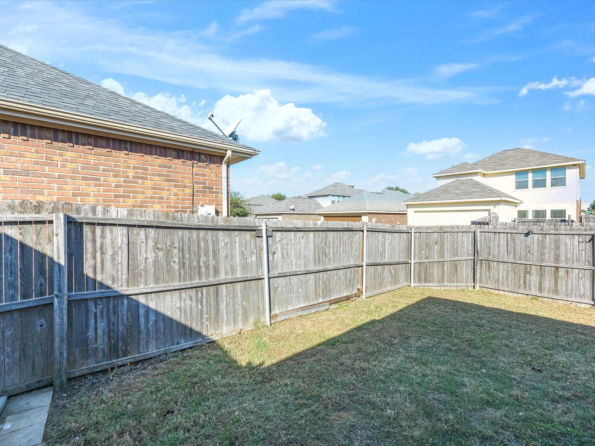 Single Family Residence For Rent in Denton County , 9113 Sundance Trail, Cross Roads, Texas 76227, 3 Bedroom, 2 Bathroom, 2 Garage spaces, 1,378 Sqft, built in 2011, mls#21370714, Real Estate Agent in Cross Roads, Homes For Rent in Denton county, Homes For Rent in Cross Roads, Realtor in Cross Roads Texas, Real Estate Brokerage Independent Realty Texas, Luminita Cordes Realtor