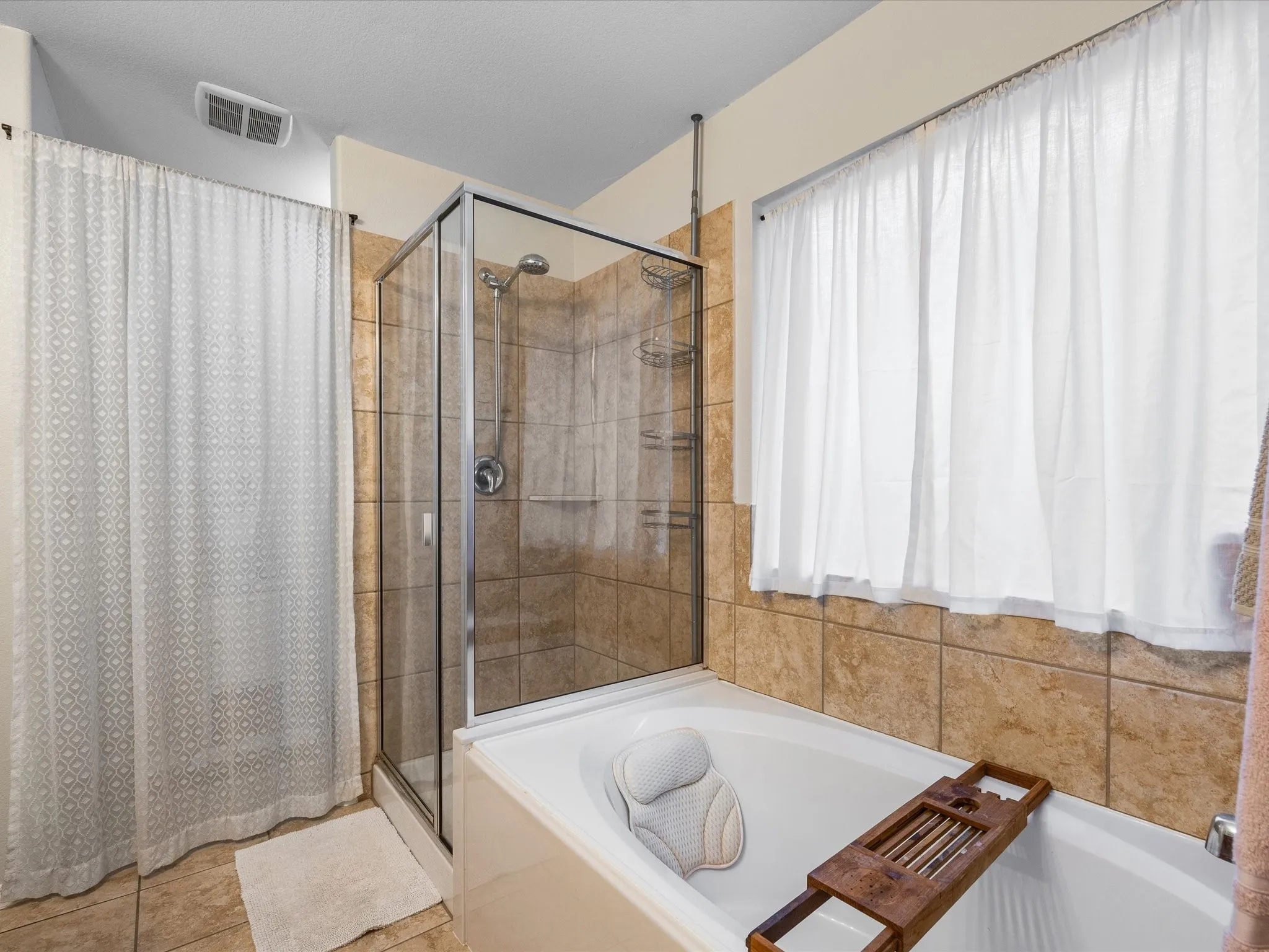 Single Family Residence For Rent in Denton County , 9113 Sundance Trail, Cross Roads, Texas 76227, 3 Bedroom, 2 Bathroom, 2 Garage spaces, 1,378 Sqft, built in 2011, mls#21370714, Real Estate Agent in Cross Roads, Homes For Rent in Denton county, Homes For Rent in Cross Roads, Realtor in Cross Roads Texas, Real Estate Brokerage Independent Realty Texas, Luminita Cordes Realtor