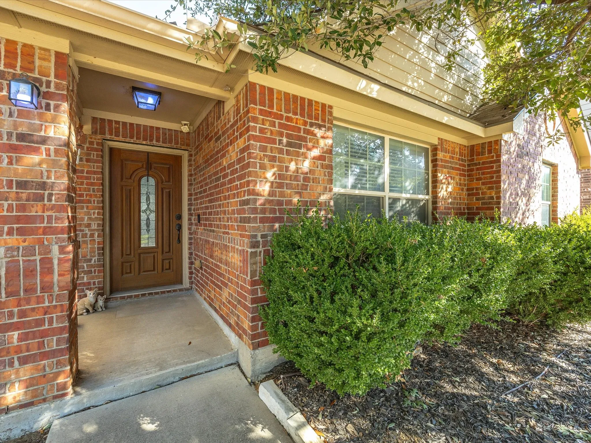 Single Family Residence For Rent in Denton County , 9113 Sundance Trail, Cross Roads, Texas 76227, 3 Bedroom, 2 Bathroom, 2 Garage spaces, 1,378 Sqft, built in 2011, mls#21370714, Real Estate Agent in Cross Roads, Homes For Rent in Denton county, Homes For Rent in Cross Roads, Realtor in Cross Roads Texas, Real Estate Brokerage Independent Realty Texas, Luminita Cordes Realtor
