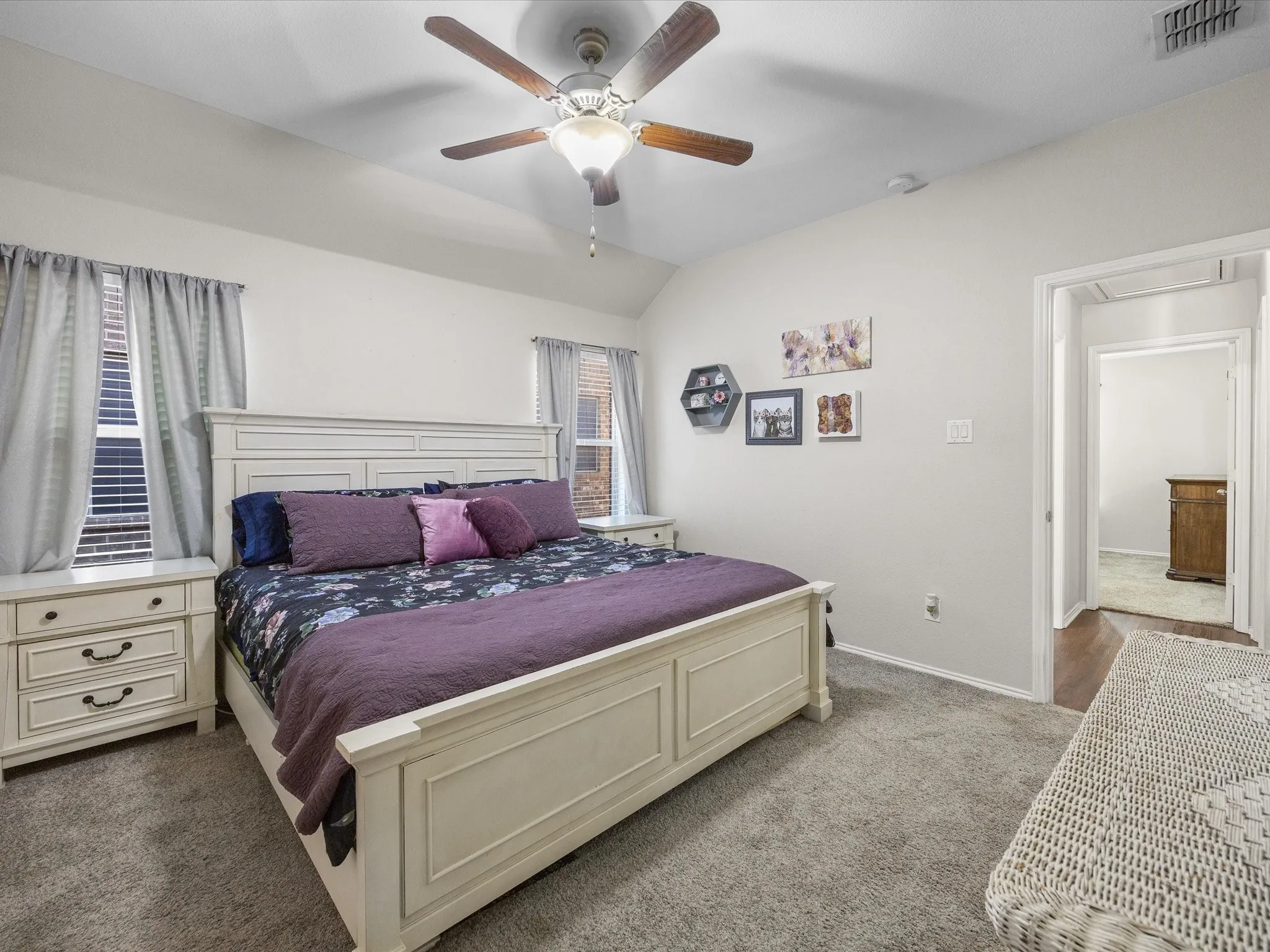 Single Family Residence For Rent in Denton County , 9113 Sundance Trail, Cross Roads, Texas 76227, 3 Bedroom, 2 Bathroom, 2 Garage spaces, 1,378 Sqft, built in 2011, mls#21370714, Real Estate Agent in Cross Roads, Homes For Rent in Denton county, Homes For Rent in Cross Roads, Realtor in Cross Roads Texas, Real Estate Brokerage Independent Realty Texas, Luminita Cordes Realtor