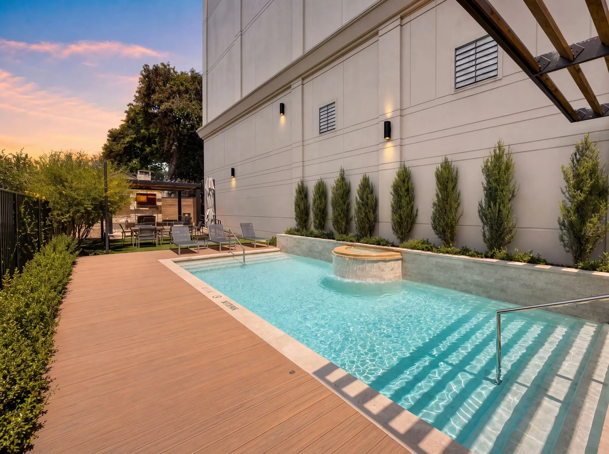 Condominium For Sale in Dallas County , 4611 Travis Street 1100, Dallas, Texas 75205, 1 Bedroom, 1 Bathroom, 2 Garage spaces, 956 Sqft, built in 2000, mls#21356045, Real Estate Agent in Dallas, Homes For Sale in Dallas county, Homes For Sale in Dallas, Realtor in Dallas Texas, Real Estate Brokerage Independent Realty Texas, Luminita Cordes Realtor