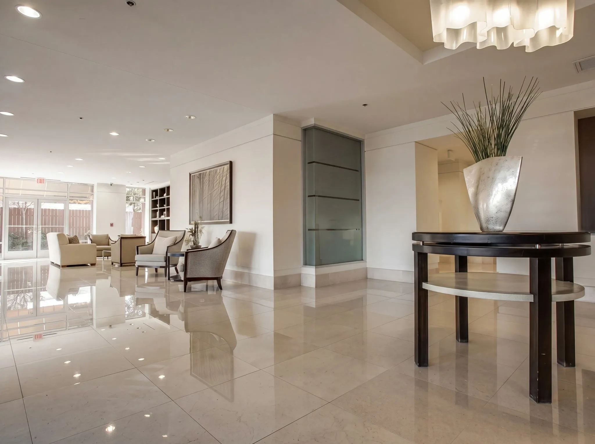 Condominium For Sale in Dallas County , 4611 Travis Street 1100, Dallas, Texas 75205, 1 Bedroom, 1 Bathroom, 2 Garage spaces, 956 Sqft, built in 2000, mls#21356045, Real Estate Agent in Dallas, Homes For Sale in Dallas county, Homes For Sale in Dallas, Realtor in Dallas Texas, Real Estate Brokerage Independent Realty Texas, Luminita Cordes Realtor