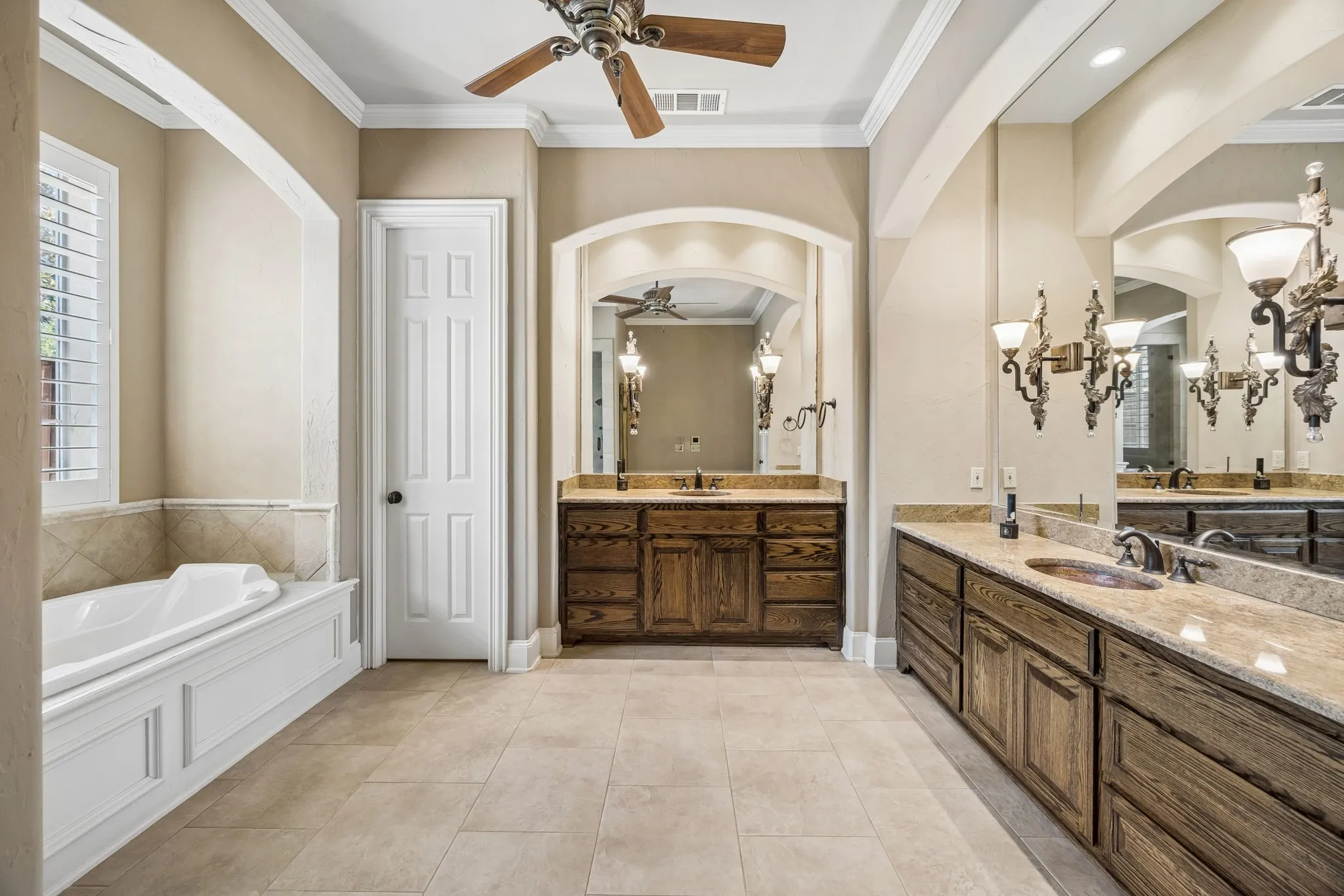 Single Family Residence For Sale in Collin County , 1501 Litchfield Drive, Mc Kinney, Texas 75071, 4 Bedroom, 3 Bathroom, 3 Garage spaces, 4,352 Sqft, built in 2004, mls#21370957, Real Estate Agent in Mc Kinney, Homes For Sale in Collin county, Homes For Sale in Mc Kinney, Realtor in Mc Kinney Texas, Real Estate Brokerage Independent Realty Texas, Luminita Cordes Realtor