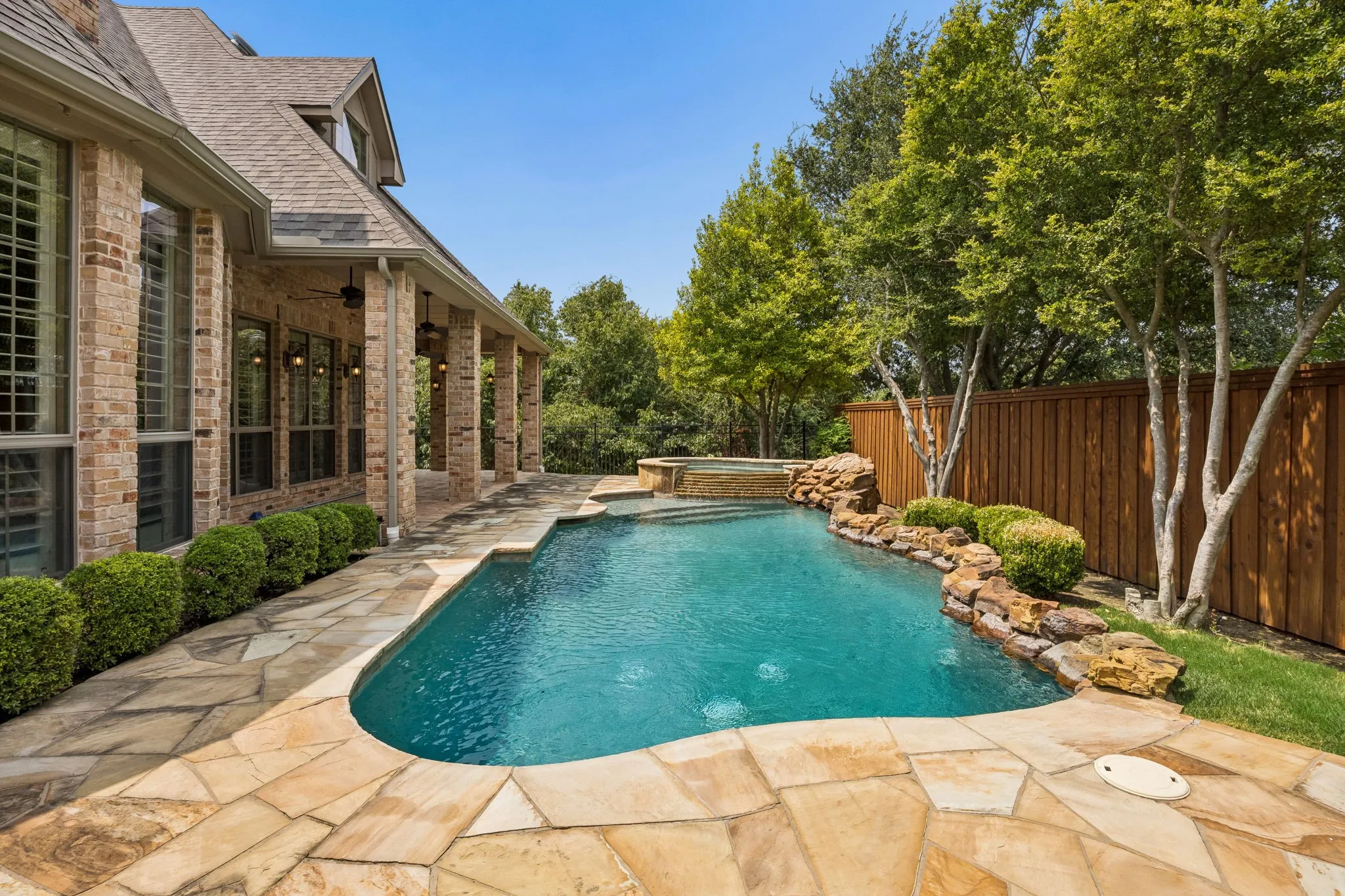 Single Family Residence For Sale in Collin County , 1501 Litchfield Drive, Mc Kinney, Texas 75071, 4 Bedroom, 3 Bathroom, 3 Garage spaces, 4,352 Sqft, built in 2004, mls#21370957, Real Estate Agent in Mc Kinney, Homes For Sale in Collin county, Homes For Sale in Mc Kinney, Realtor in Mc Kinney Texas, Real Estate Brokerage Independent Realty Texas, Luminita Cordes Realtor