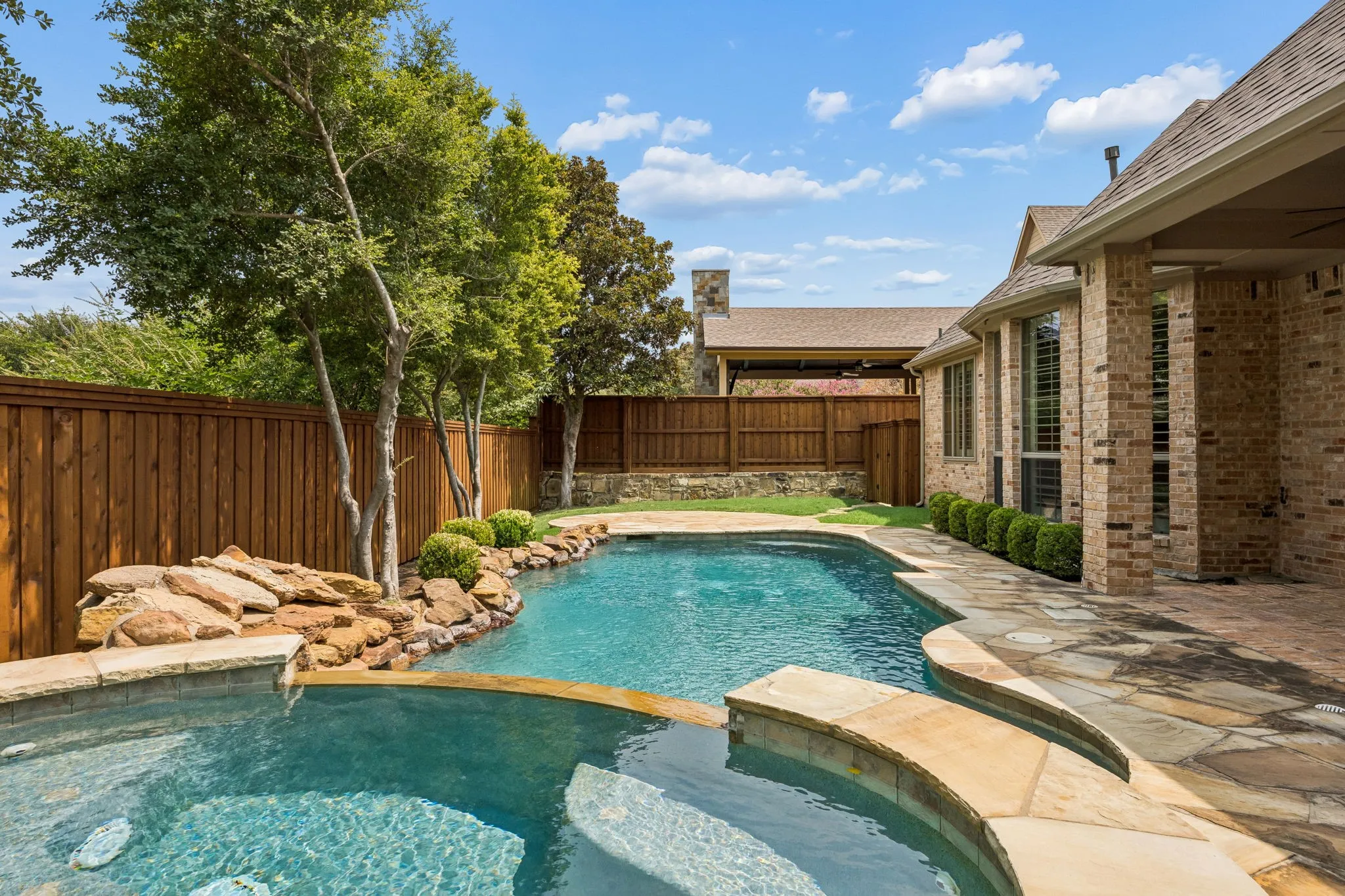 Single Family Residence For Sale in Collin County , 1501 Litchfield Drive, Mc Kinney, Texas 75071, 4 Bedroom, 3 Bathroom, 3 Garage spaces, 4,352 Sqft, built in 2004, mls#21370957, Real Estate Agent in Mc Kinney, Homes For Sale in Collin county, Homes For Sale in Mc Kinney, Realtor in Mc Kinney Texas, Real Estate Brokerage Independent Realty Texas, Luminita Cordes Realtor