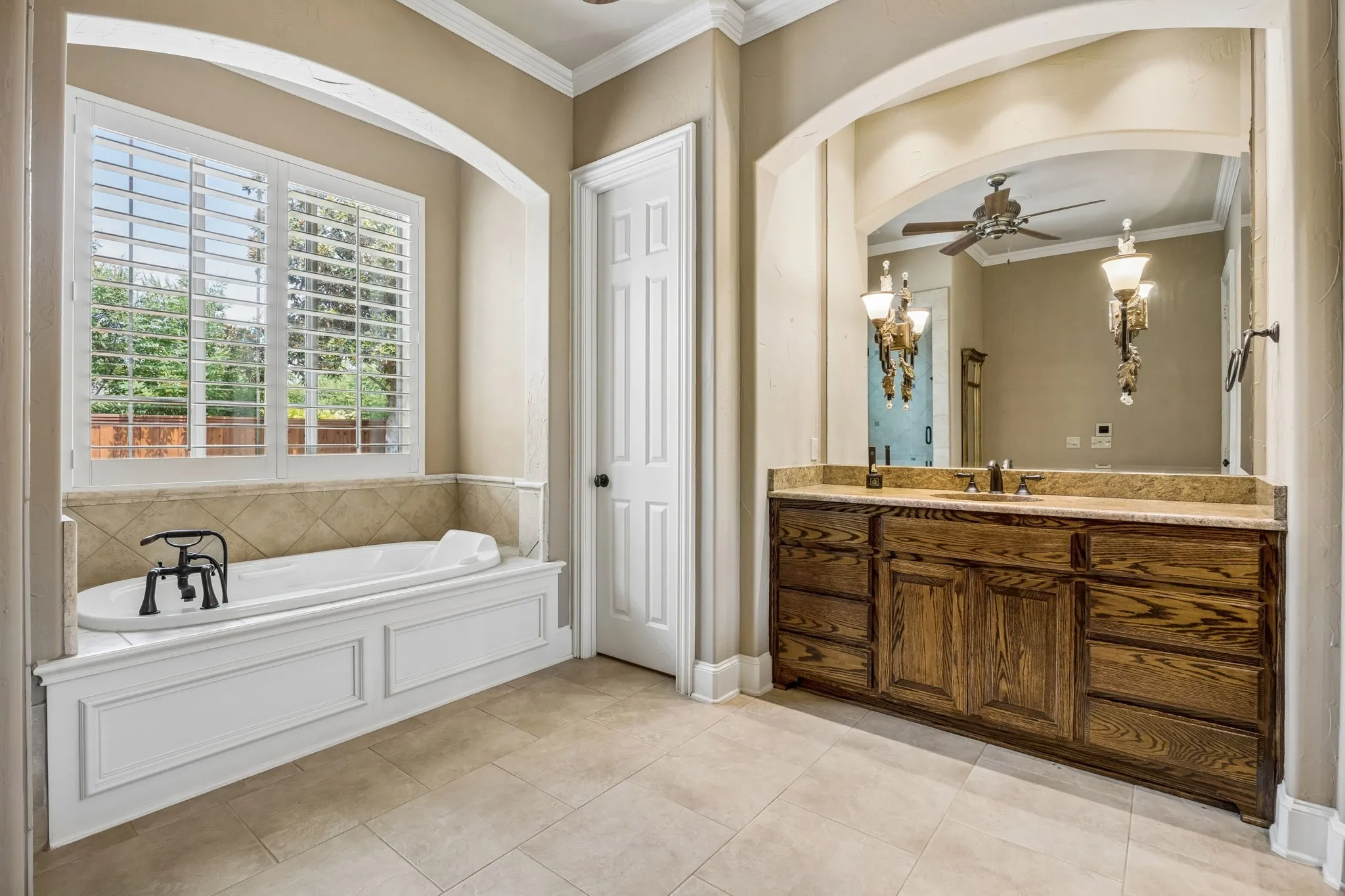 Single Family Residence For Sale in Collin County , 1501 Litchfield Drive, Mc Kinney, Texas 75071, 4 Bedroom, 3 Bathroom, 3 Garage spaces, 4,352 Sqft, built in 2004, mls#21370957, Real Estate Agent in Mc Kinney, Homes For Sale in Collin county, Homes For Sale in Mc Kinney, Realtor in Mc Kinney Texas, Real Estate Brokerage Independent Realty Texas, Luminita Cordes Realtor