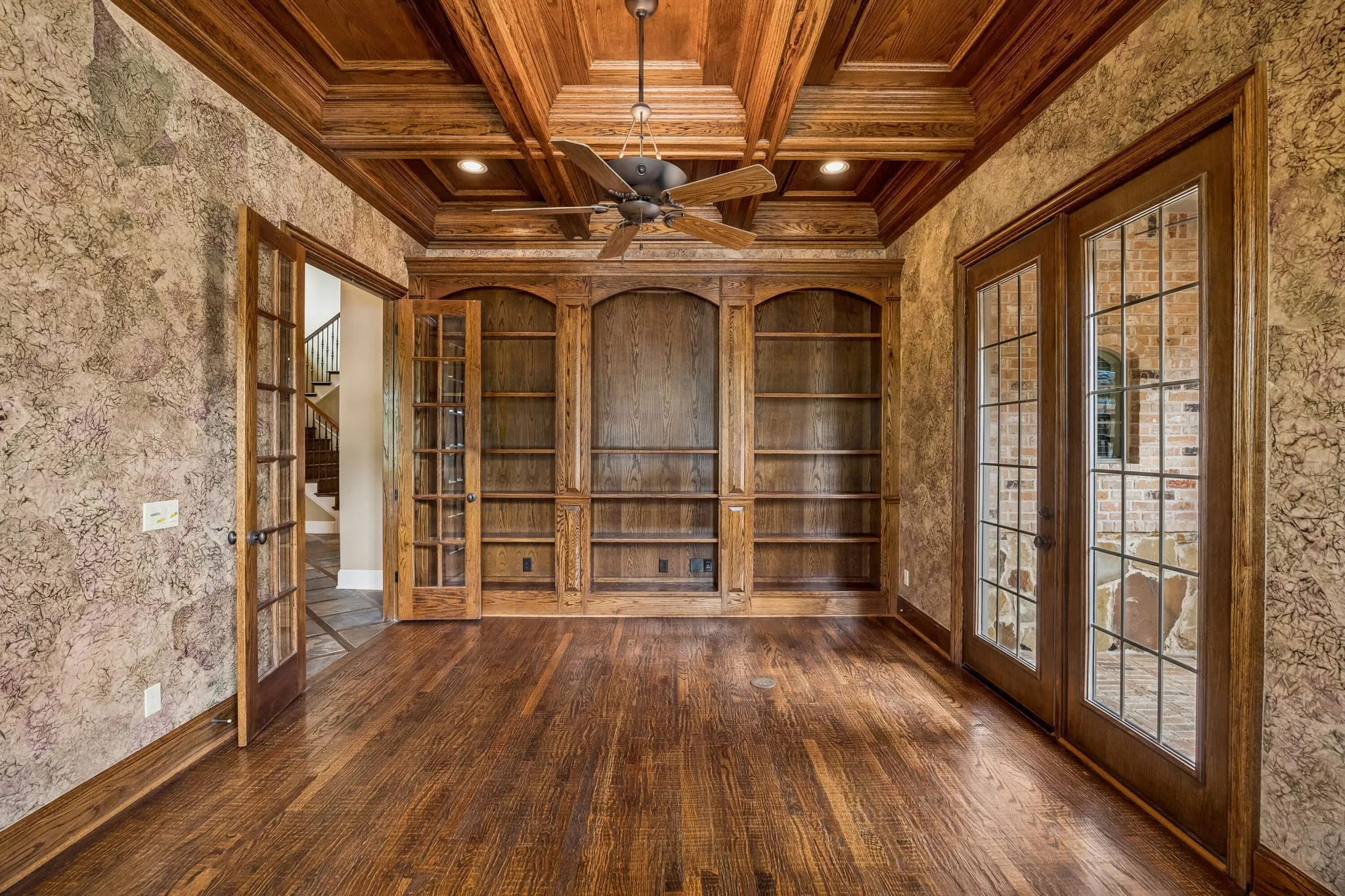 Single Family Residence For Sale in Collin County , 1501 Litchfield Drive, Mc Kinney, Texas 75071, 4 Bedroom, 3 Bathroom, 3 Garage spaces, 4,352 Sqft, built in 2004, mls#21370957, Real Estate Agent in Mc Kinney, Homes For Sale in Collin county, Homes For Sale in Mc Kinney, Realtor in Mc Kinney Texas, Real Estate Brokerage Independent Realty Texas, Luminita Cordes Realtor