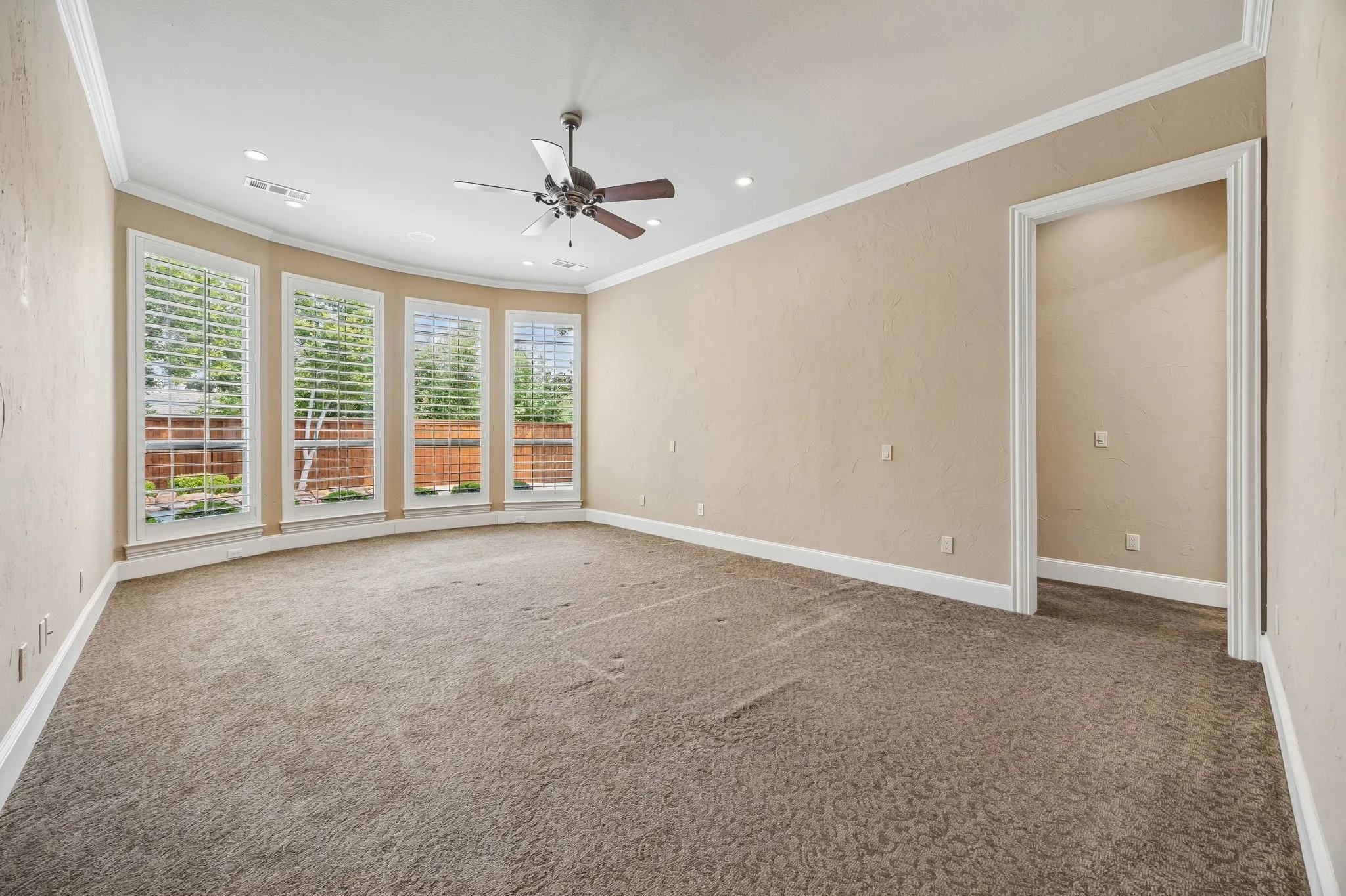 Single Family Residence For Sale in Collin County , 1501 Litchfield Drive, Mc Kinney, Texas 75071, 4 Bedroom, 3 Bathroom, 3 Garage spaces, 4,352 Sqft, built in 2004, mls#21370957, Real Estate Agent in Mc Kinney, Homes For Sale in Collin county, Homes For Sale in Mc Kinney, Realtor in Mc Kinney Texas, Real Estate Brokerage Independent Realty Texas, Luminita Cordes Realtor