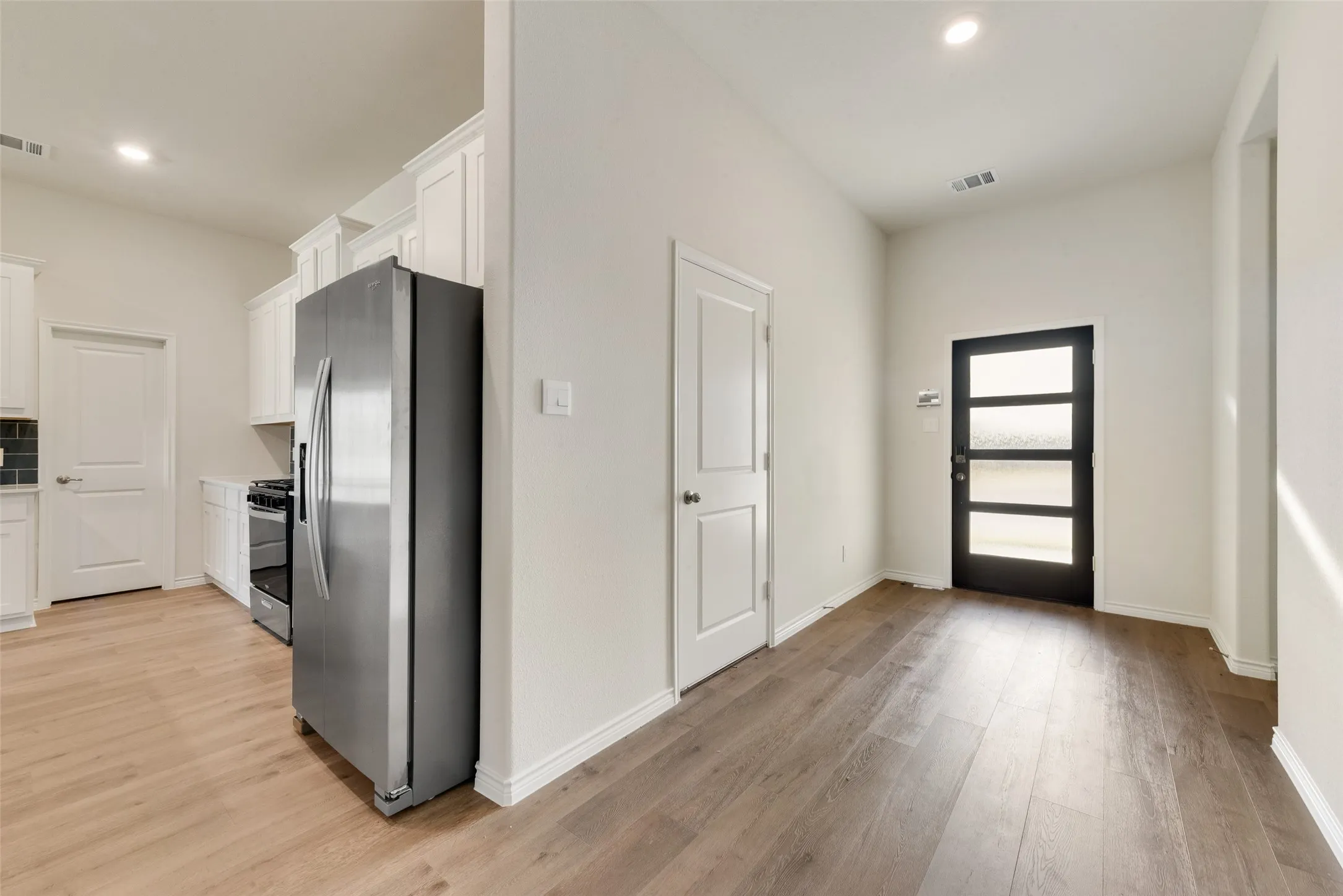 Single Family Residence For Rent in Collin County , 1532 Ruby Jewel Lane, Anna, Texas 75409, 4 Bedroom, 2 Bathroom, 2 Garage spaces, 2,846 Sqft, built in 2025, mls#21371746, Real Estate Agent in Anna, Homes For Rent in Collin county, Homes For Rent in Anna, Realtor in Anna Texas, Real Estate Brokerage Independent Realty Texas, Luminita Cordes Realtor