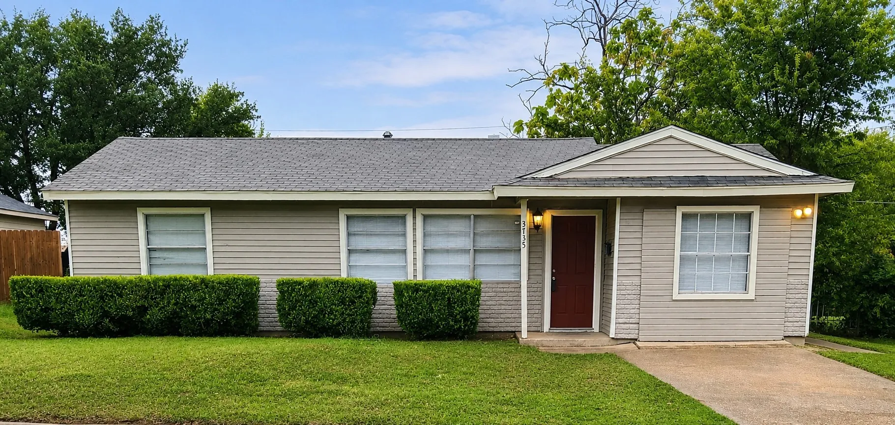 Single Family Residence For Rent in Dallas County , 3735 Stateoak Drive, Dallas, Texas 75241, 3 Bedroom, 1 Bathroom, Garage spaces, 1,075 Sqft, built in 1961, mls#21371188, Real Estate Agent in Dallas, Homes For Rent in Dallas county, Homes For Rent in Dallas, Realtor in Dallas Texas, Real Estate Brokerage Independent Realty Texas, Luminita Cordes Realtor