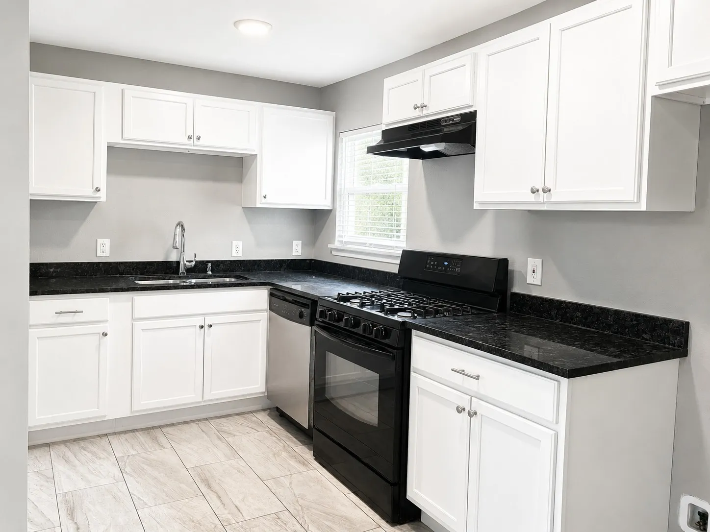 Single Family Residence For Rent in Dallas County , 3735 Stateoak Drive, Dallas, Texas 75241, 3 Bedroom, 1 Bathroom, Garage spaces, 1,075 Sqft, built in 1961, mls#21371188, Real Estate Agent in Dallas, Homes For Rent in Dallas county, Homes For Rent in Dallas, Realtor in Dallas Texas, Real Estate Brokerage Independent Realty Texas, Luminita Cordes Realtor