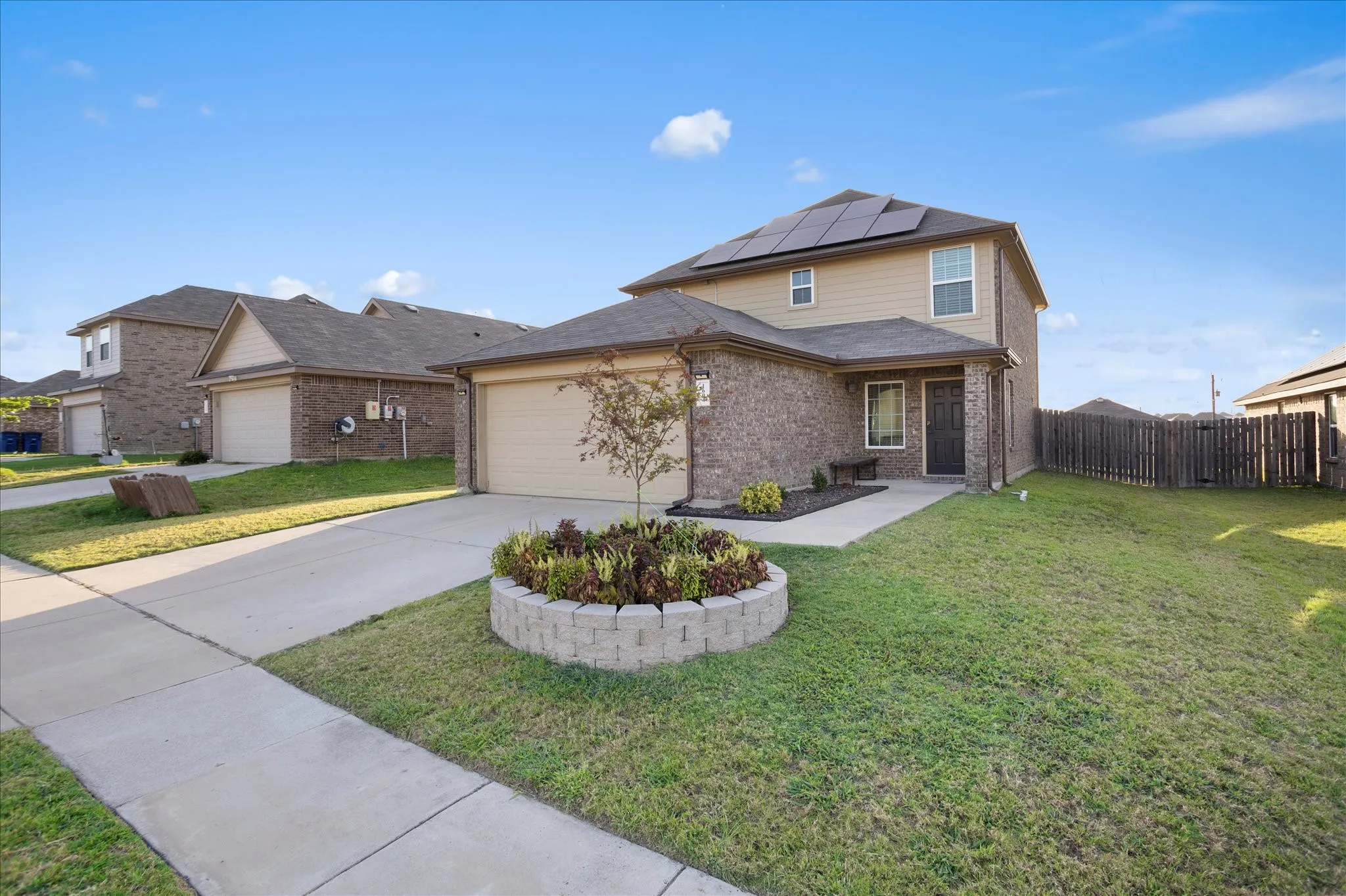 Single Family Residence For Sale in Ellis County , 1604 Blue Jay Drive, Ennis, Texas 75119, 4 Bedroom, 3 Bathroom, 2 Garage spaces, 1,710 Sqft, built in 2018, mls#21371743, Real Estate Agent in Ennis, Homes For Sale in Ellis county, Homes For Sale in Ennis, Realtor in Ennis Texas, Real Estate Brokerage Independent Realty Texas, Luminita Cordes Realtor