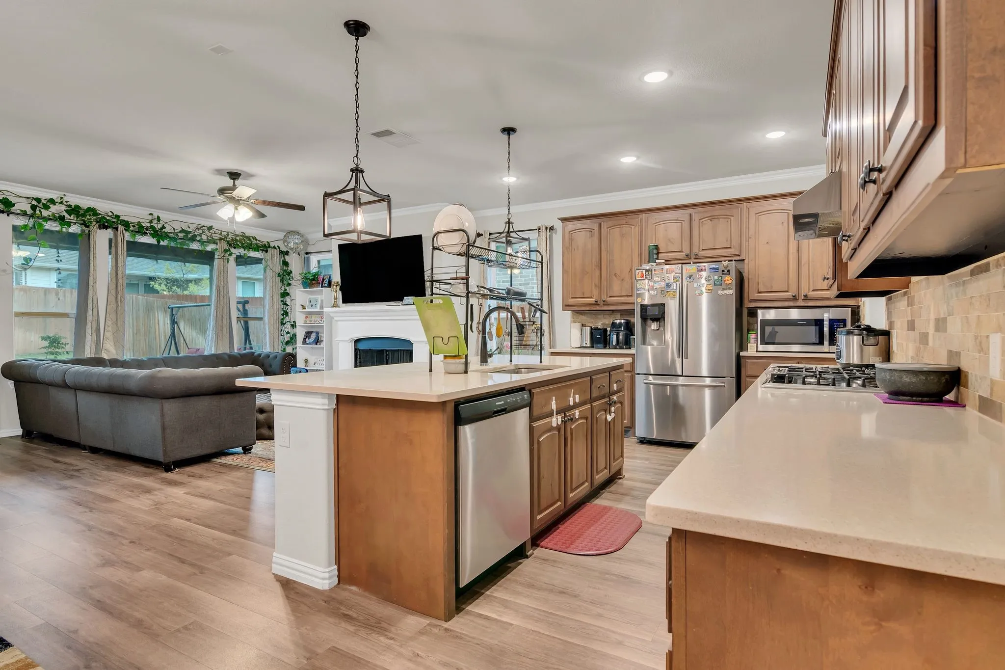 Single Family Residence For Rent in Tarrant County , 1728 Rio Secco Drive, Fort Worth, Texas 76131, 3 Bedroom, 2 Bathroom, 2 Garage spaces, 1,822 Sqft, built in 2020, mls#21371765, Real Estate Agent in Fort Worth, Homes For Rent in Tarrant county, Homes For Rent in Fort Worth, Realtor in Fort Worth Texas, Real Estate Brokerage Independent Realty Texas, Luminita Cordes Realtor
