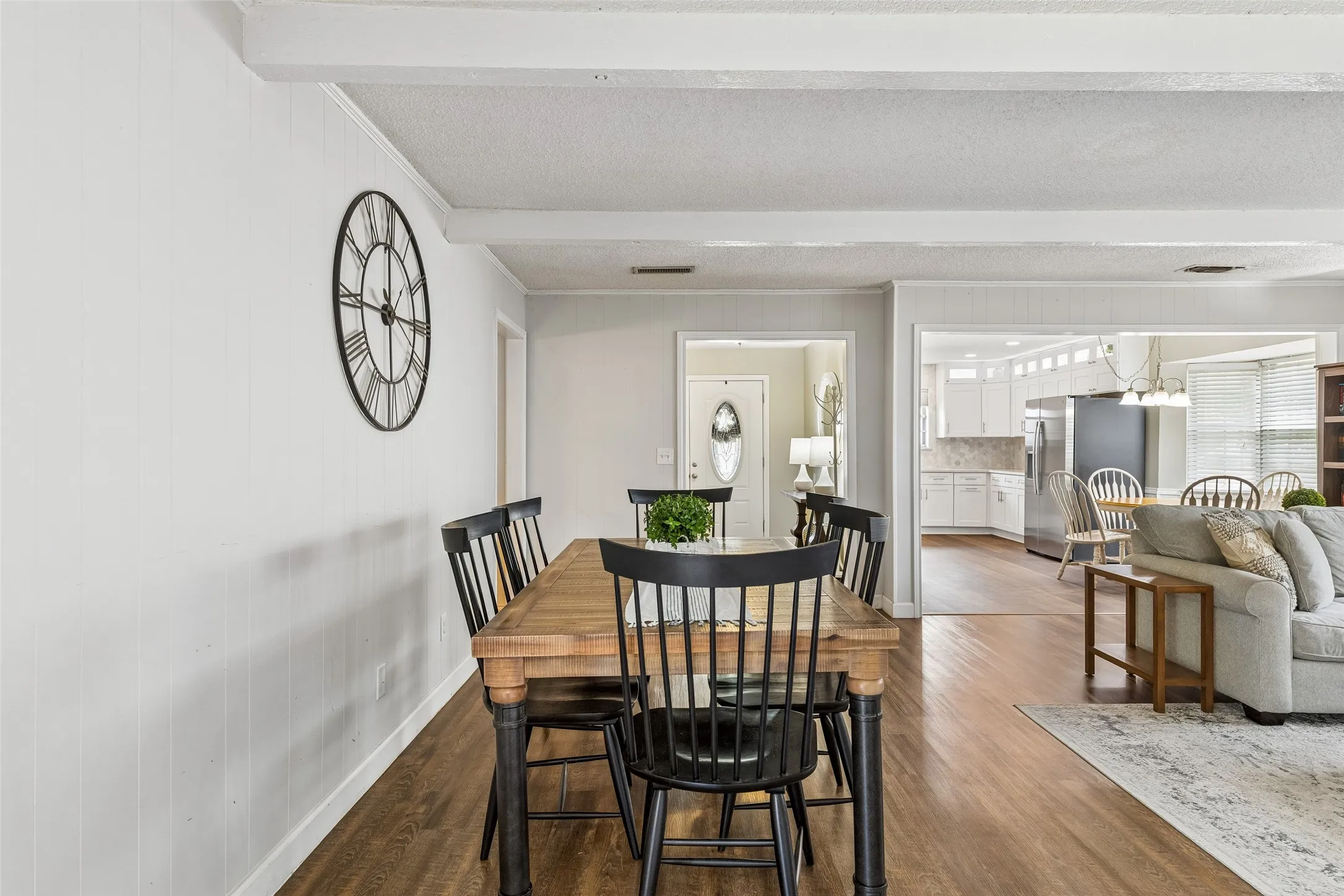 Single Family Residence For Sale in Collin County , 507 Lake Ridge Drive, Allen, Texas 75002, 3 Bedroom, 2 Bathroom, 2 Garage spaces, 1,835 Sqft, built in 1973, mls#21348247, Real Estate Agent in Allen, Homes For Sale in Collin county, Homes For Sale in Allen, Realtor in Allen Texas, Real Estate Brokerage Independent Realty Texas, Luminita Cordes Realtor
