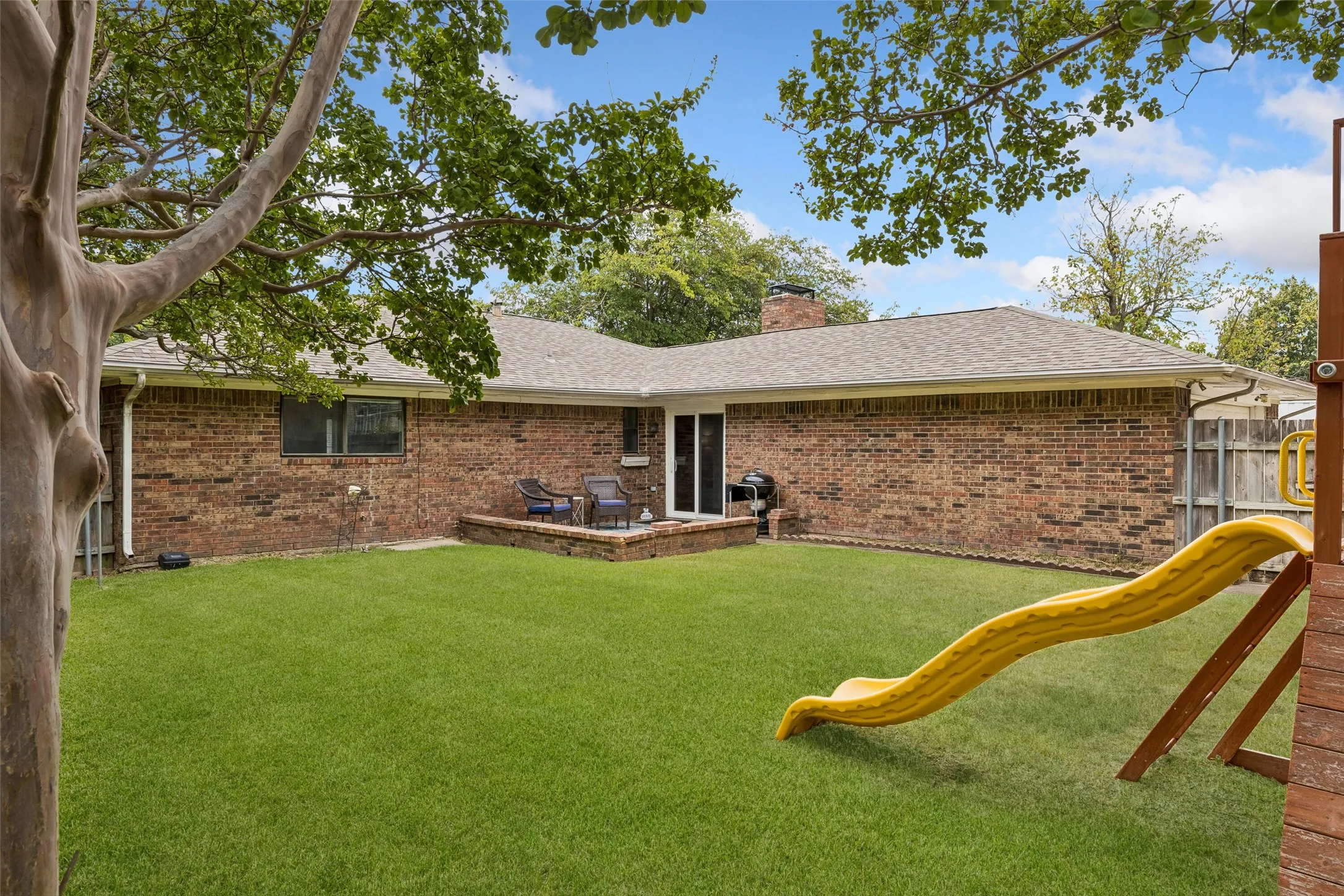 Single Family Residence For Sale in Collin County , 507 Lake Ridge Drive, Allen, Texas 75002, 3 Bedroom, 2 Bathroom, 2 Garage spaces, 1,835 Sqft, built in 1973, mls#21348247, Real Estate Agent in Allen, Homes For Sale in Collin county, Homes For Sale in Allen, Realtor in Allen Texas, Real Estate Brokerage Independent Realty Texas, Luminita Cordes Realtor