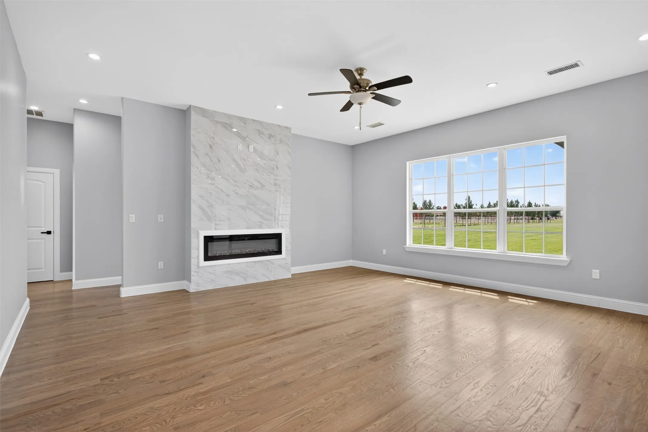 Single Family Residence For Sale in Hunt County , 4209 County Road 2512, Royse City, Texas 75189, 4 Bedroom, 3 Bathroom, 2 Garage spaces, 2,718 Sqft, built in 2022, mls#21371768, Real Estate Agent in Royse City, Homes For Sale in Hunt county, Homes For Sale in Royse City, Realtor in Royse City Texas, Real Estate Brokerage Independent Realty Texas, Luminita Cordes Realtor