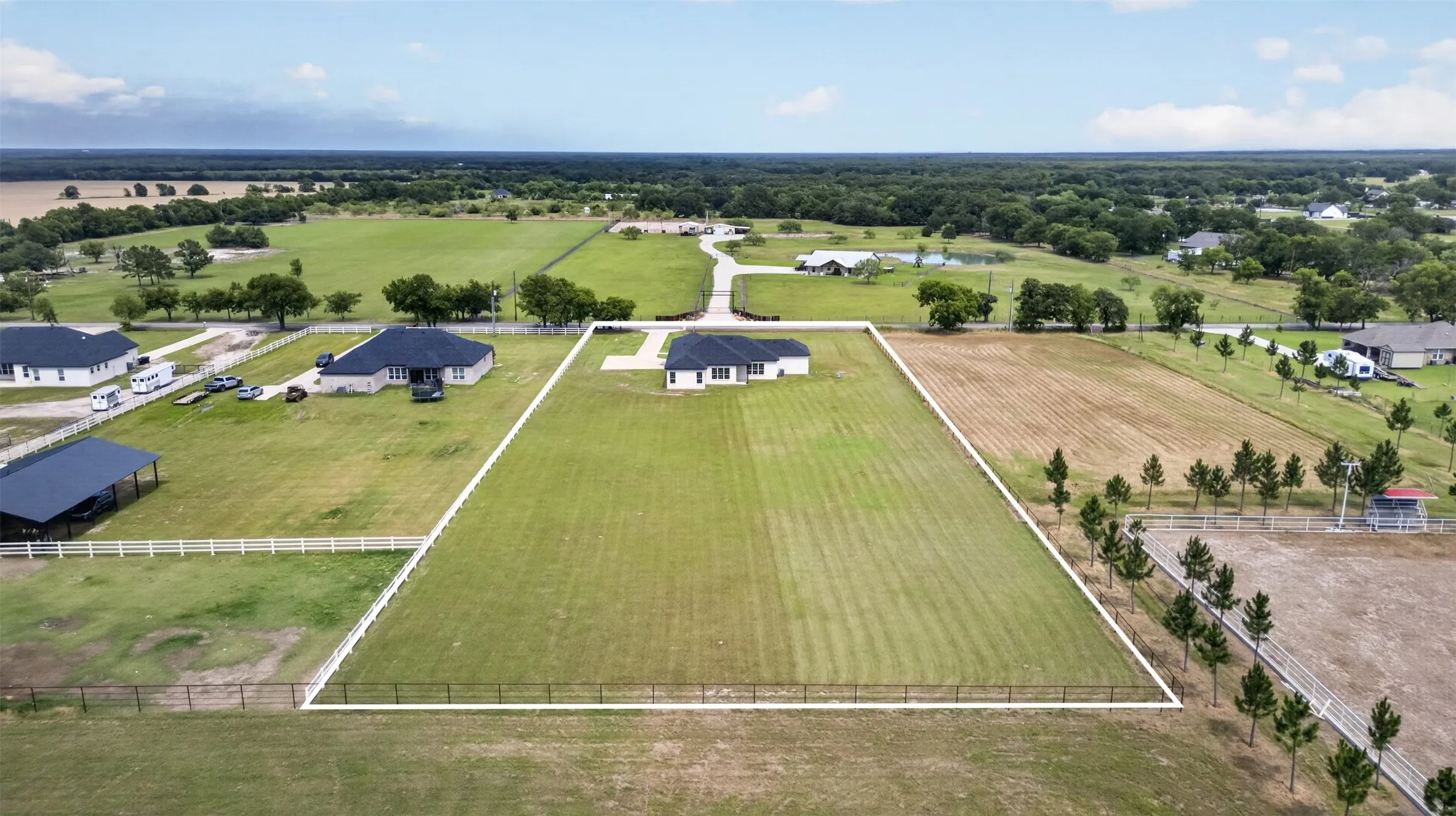 Single Family Residence For Sale in Hunt County , 4209 County Road 2512, Royse City, Texas 75189, 4 Bedroom, 3 Bathroom, 2 Garage spaces, 2,718 Sqft, built in 2022, mls#21371768, Real Estate Agent in Royse City, Homes For Sale in Hunt county, Homes For Sale in Royse City, Realtor in Royse City Texas, Real Estate Brokerage Independent Realty Texas, Luminita Cordes Realtor