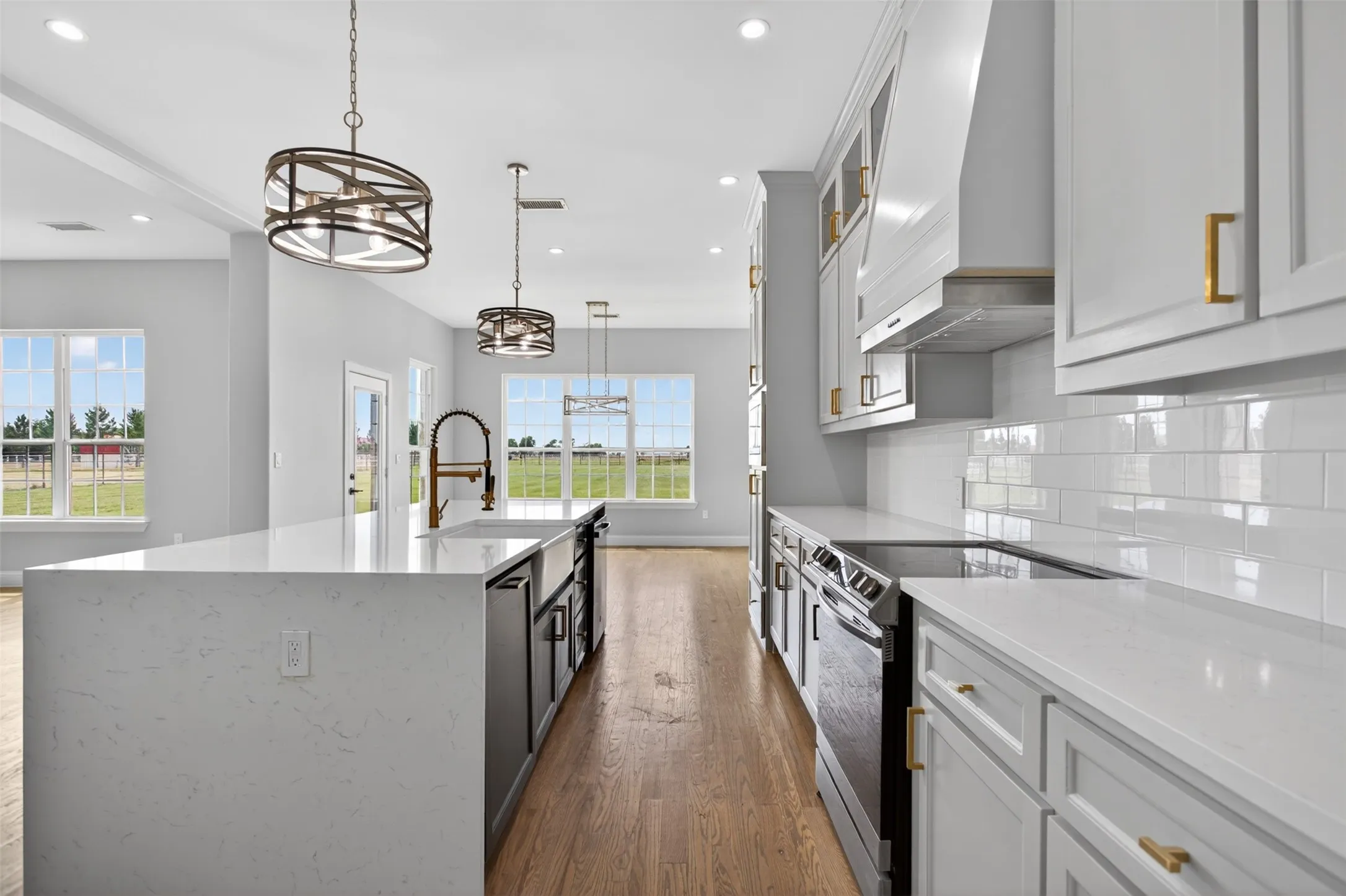 Single Family Residence For Sale in Hunt County , 4209 County Road 2512, Royse City, Texas 75189, 4 Bedroom, 3 Bathroom, 2 Garage spaces, 2,718 Sqft, built in 2022, mls#21371768, Real Estate Agent in Royse City, Homes For Sale in Hunt county, Homes For Sale in Royse City, Realtor in Royse City Texas, Real Estate Brokerage Independent Realty Texas, Luminita Cordes Realtor