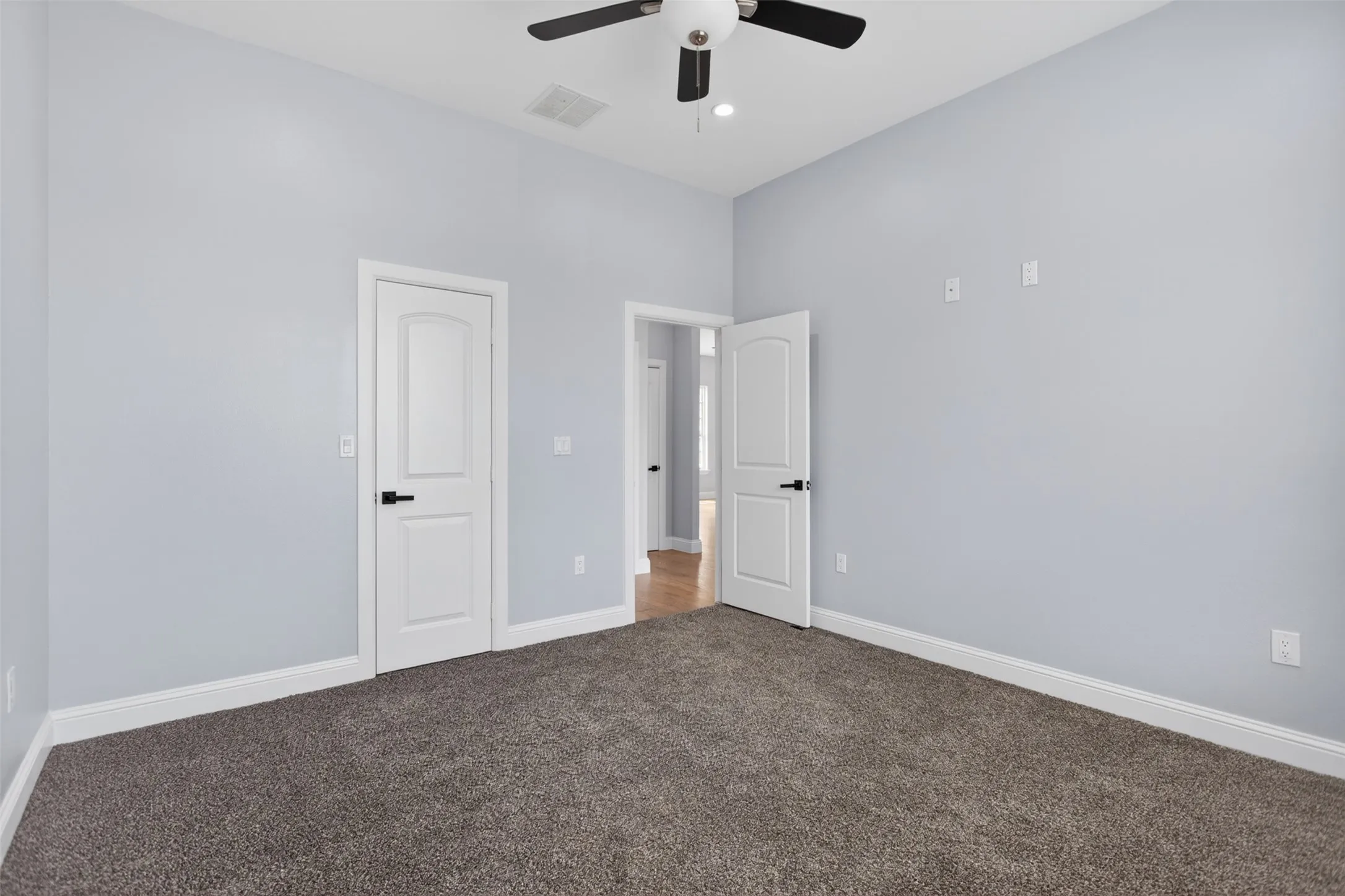 Single Family Residence For Sale in Hunt County , 4209 County Road 2512, Royse City, Texas 75189, 4 Bedroom, 3 Bathroom, 2 Garage spaces, 2,718 Sqft, built in 2022, mls#21371768, Real Estate Agent in Royse City, Homes For Sale in Hunt county, Homes For Sale in Royse City, Realtor in Royse City Texas, Real Estate Brokerage Independent Realty Texas, Luminita Cordes Realtor