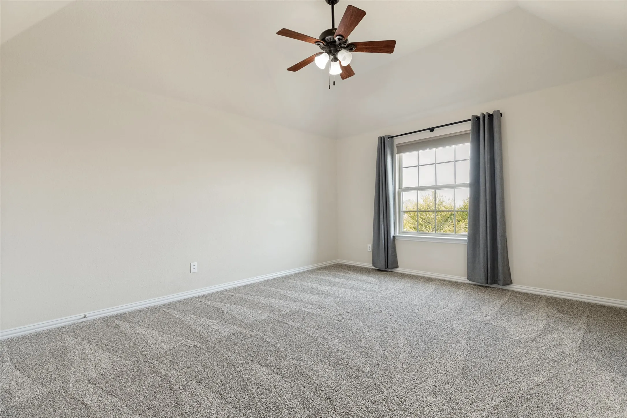 Single Family Residence For Sale in Collin County , 2160 Nocona Drive, Prosper, Texas 75078, 5 Bedroom, 5 Bathroom, 3 Garage spaces, 4,514 Sqft, built in 2014, mls#21363149, Real Estate Agent in Prosper, Homes For Sale in Collin county, Homes For Sale in Prosper, Realtor in Prosper Texas, Real Estate Brokerage Independent Realty Texas, Luminita Cordes Realtor