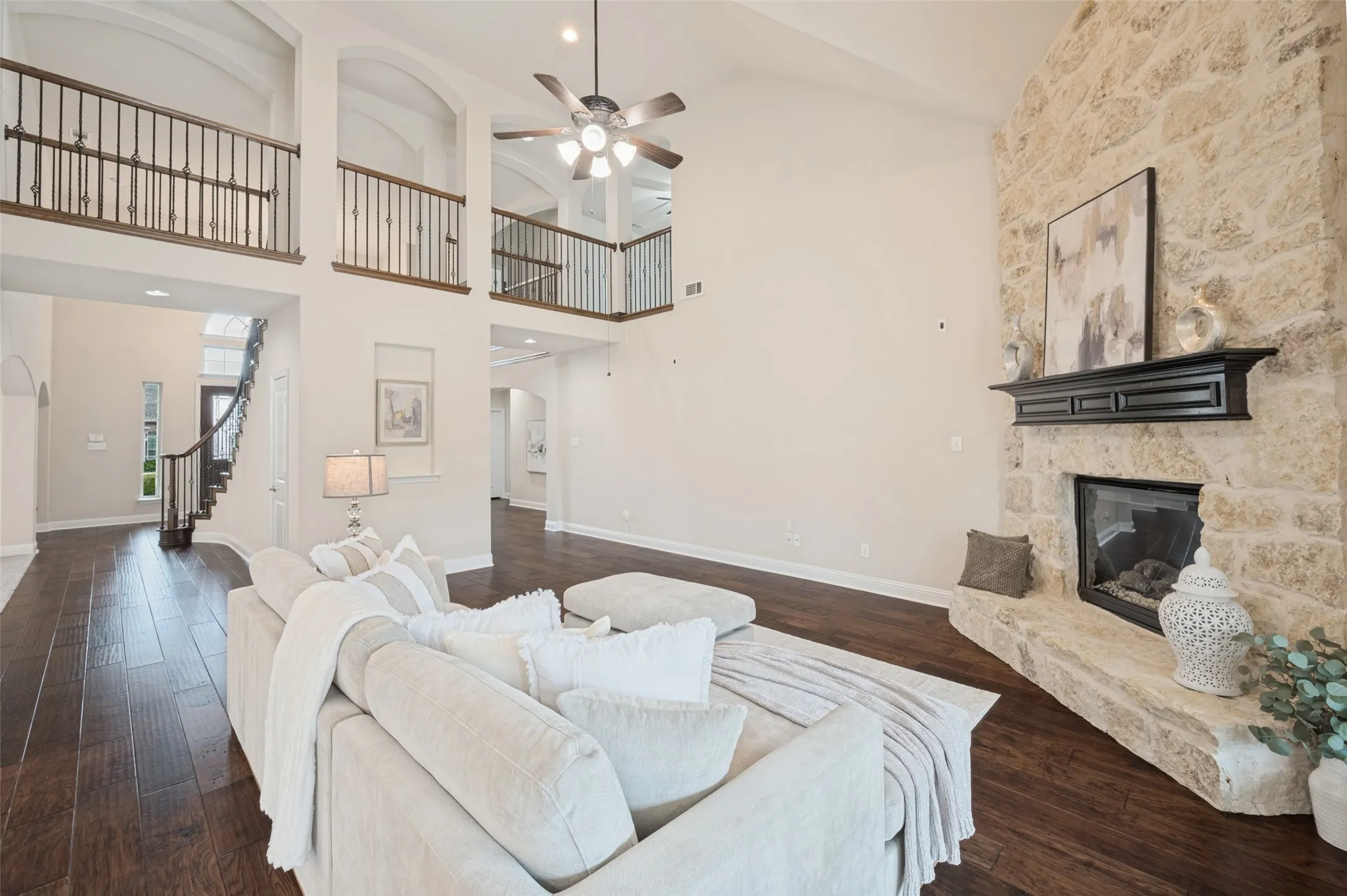 Single Family Residence For Sale in Collin County , 2160 Nocona Drive, Prosper, Texas 75078, 5 Bedroom, 5 Bathroom, 3 Garage spaces, 4,514 Sqft, built in 2014, mls#21363149, Real Estate Agent in Prosper, Homes For Sale in Collin county, Homes For Sale in Prosper, Realtor in Prosper Texas, Real Estate Brokerage Independent Realty Texas, Luminita Cordes Realtor
