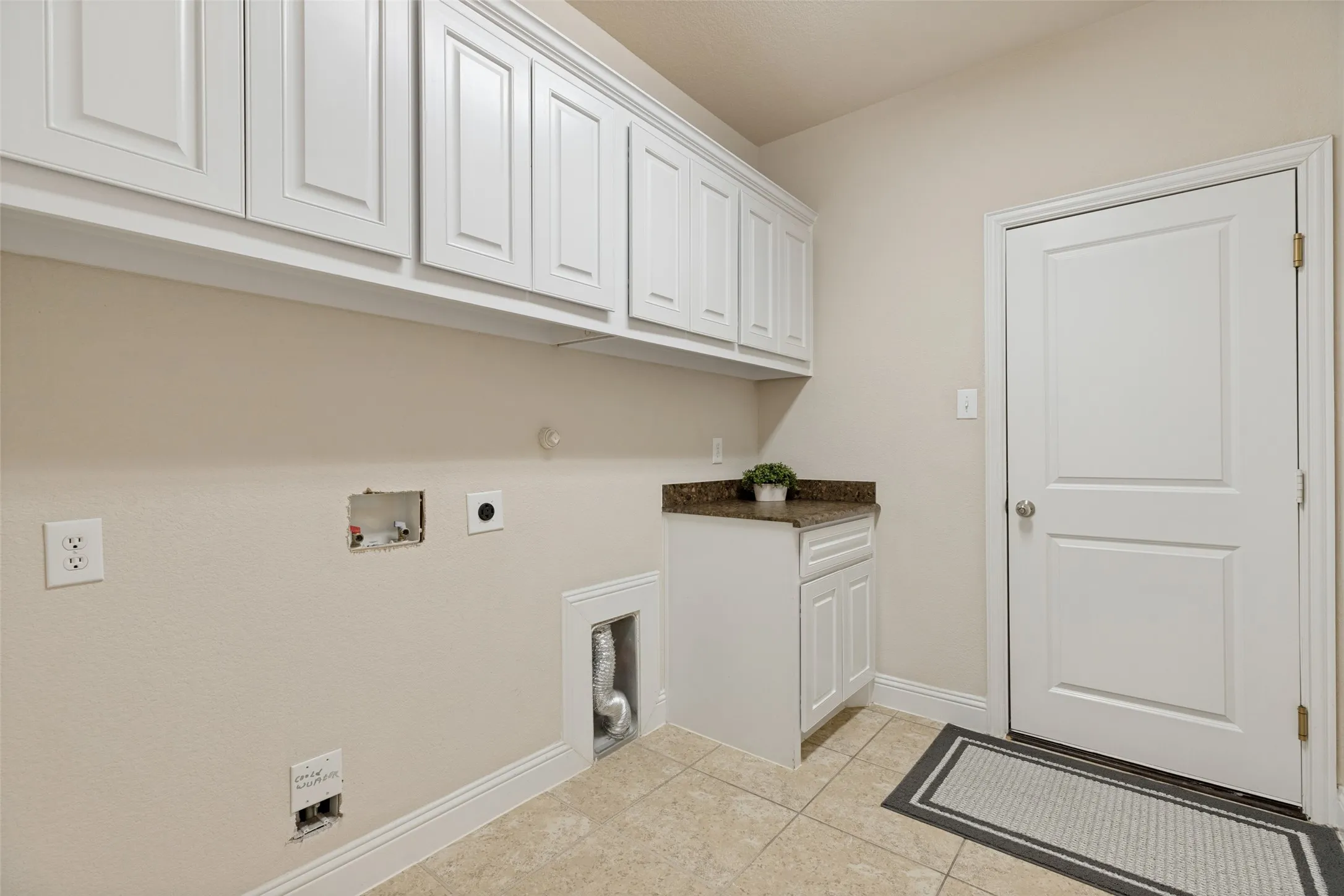 Single Family Residence For Sale in Collin County , 2160 Nocona Drive, Prosper, Texas 75078, 5 Bedroom, 5 Bathroom, 3 Garage spaces, 4,514 Sqft, built in 2014, mls#21363149, Real Estate Agent in Prosper, Homes For Sale in Collin county, Homes For Sale in Prosper, Realtor in Prosper Texas, Real Estate Brokerage Independent Realty Texas, Luminita Cordes Realtor